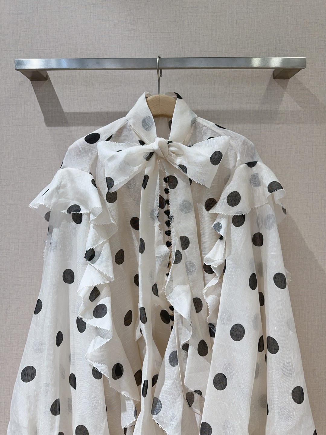 ZIMMERMANN 25-Year-Old Fresh Product Single-Rate Female Suit with Exclusive Design Details - 图片 3