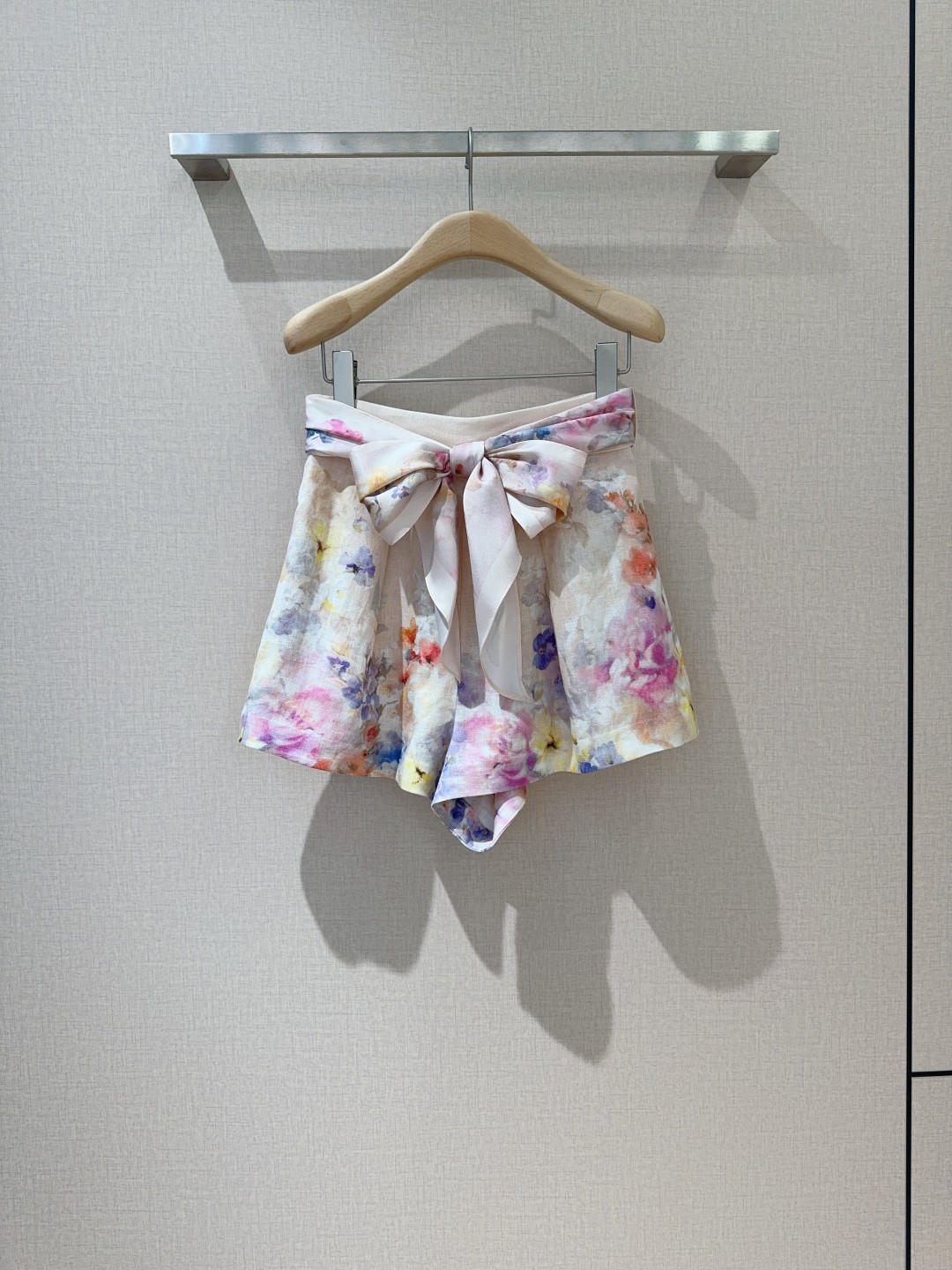Z*I*M*M*M’s High-Waisted Linen Women’s Suit with Detachable Belt & Floral Print