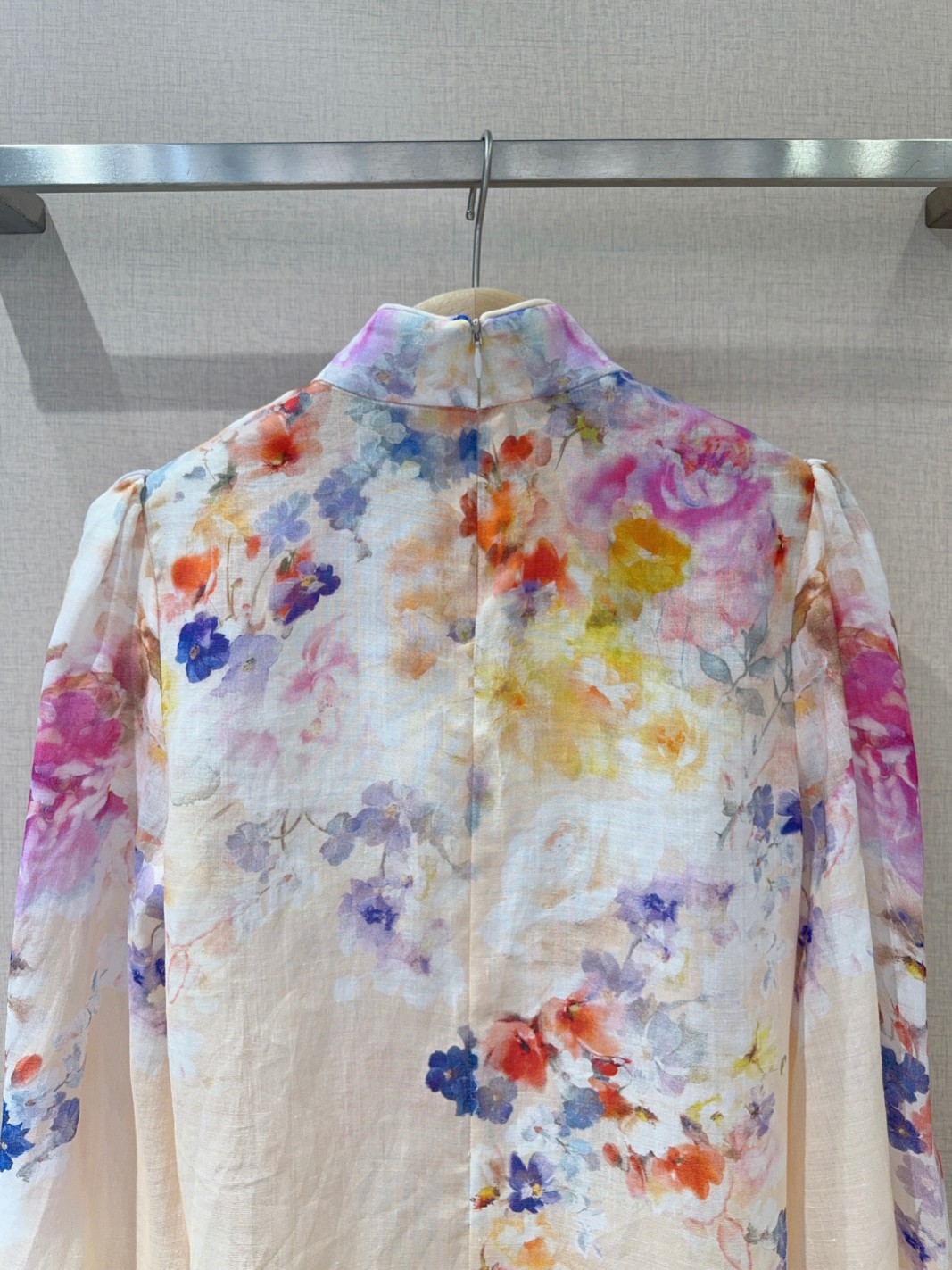 “Ricin Pink Flower Pattern Shirt with Long Collars and Sleeves – Single-and-a-Behaviour Female Suit (Size: SMLXL)” - 图片 5