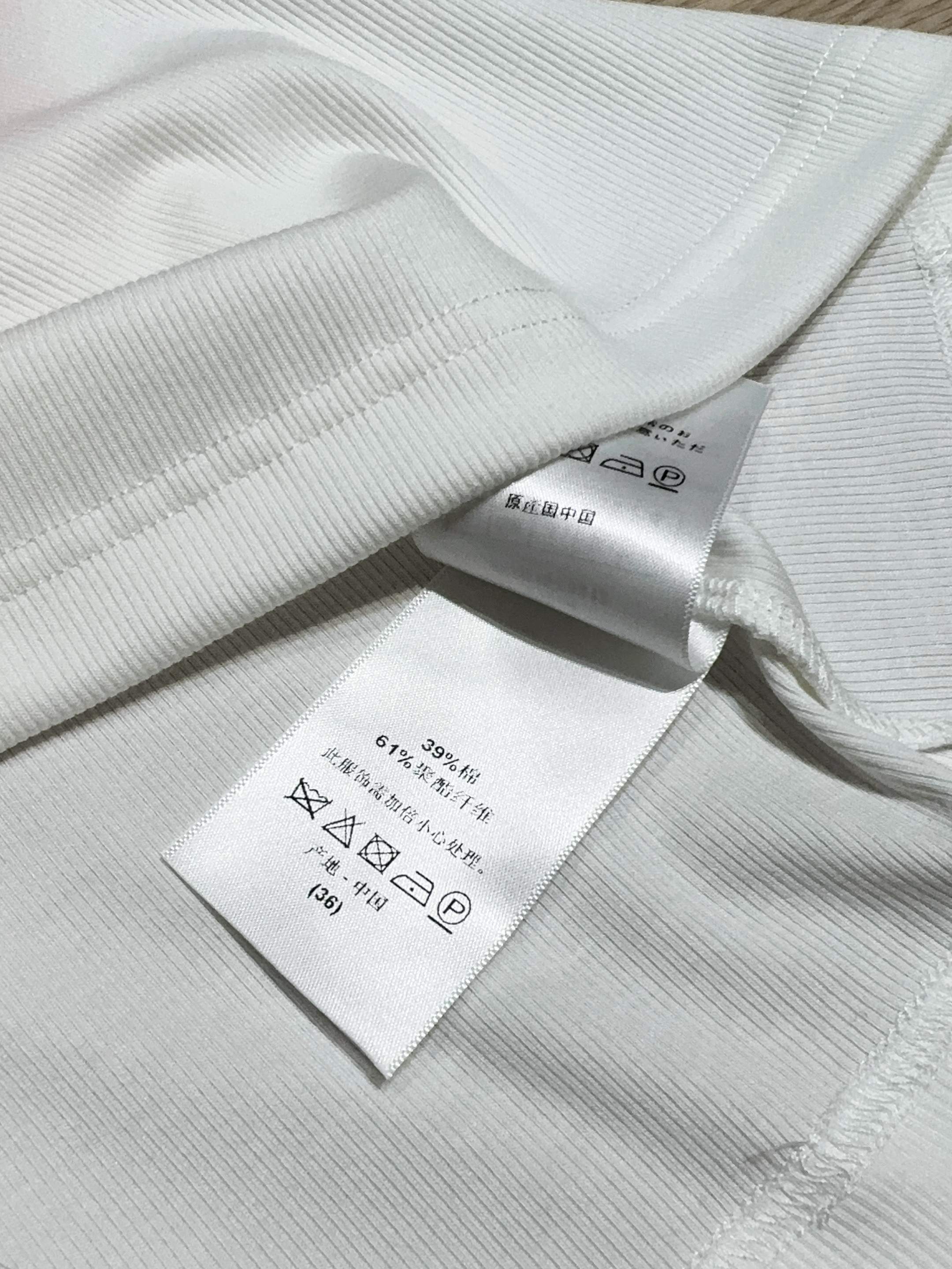 “Miss Dio Series: Stylish Female Vest Suit for Summer Travel – Sizes L XL Available” - 图片 7