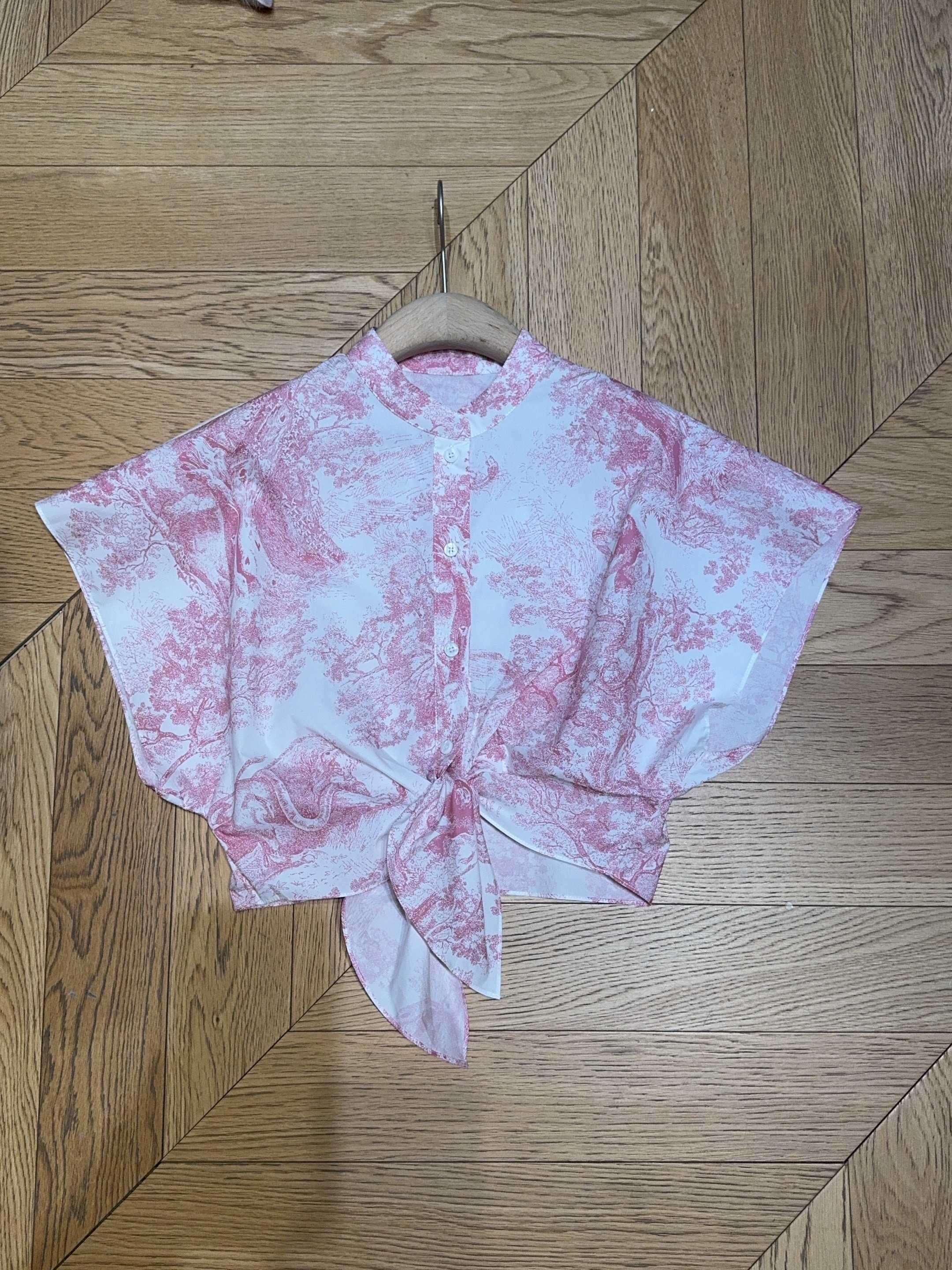 D家动物丛林系列新品new~🌹🌹砍袖丛林动物印花🌸衬衣，棉布质地、时尚小翻领➕前门禁纽扣设计，下摆处采用