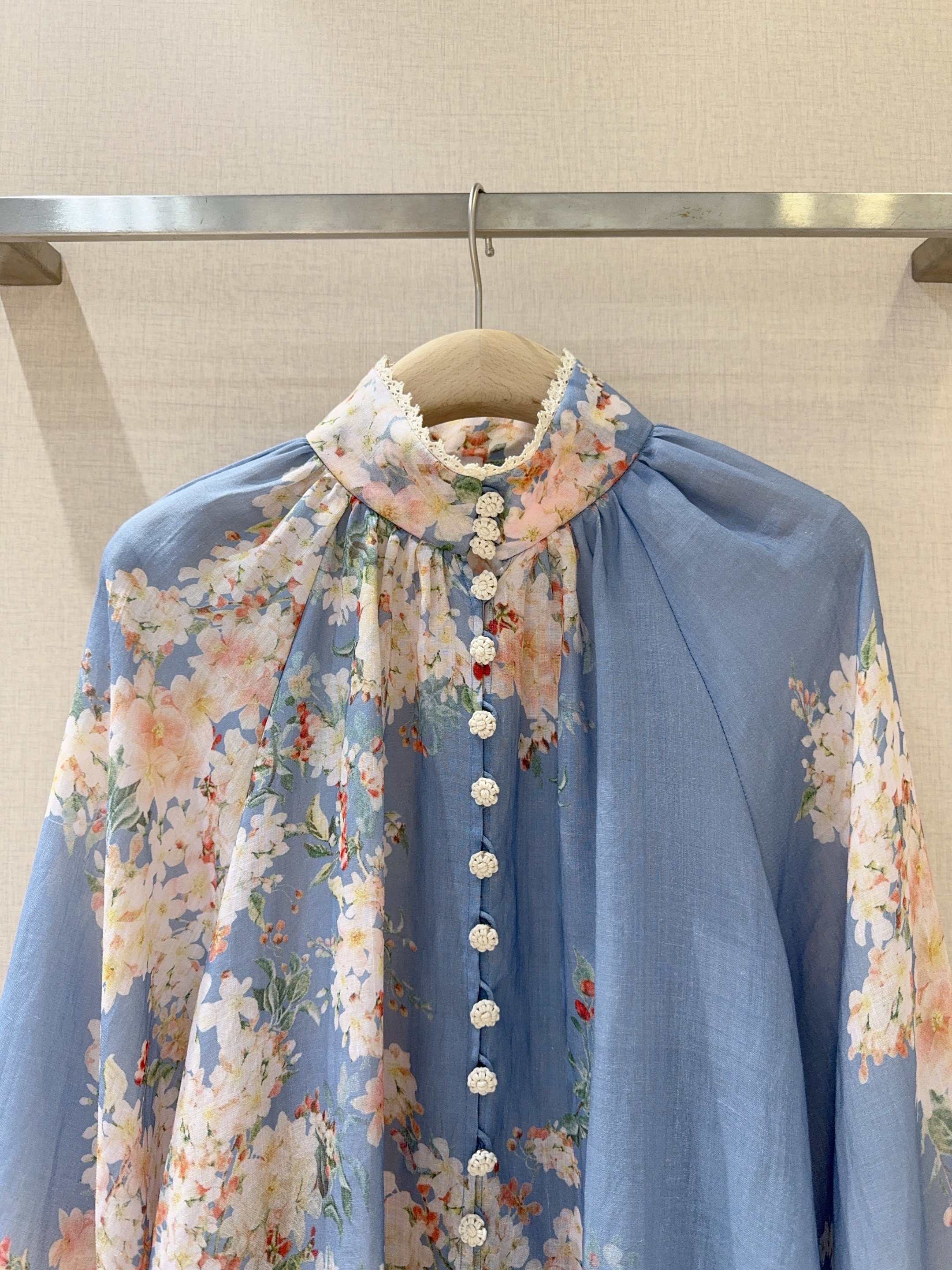 “ZIMMER*M*A*N Women’s Suit with Floating Lantern Shirt in Blue Plant Flower Pattern” - 图片 2