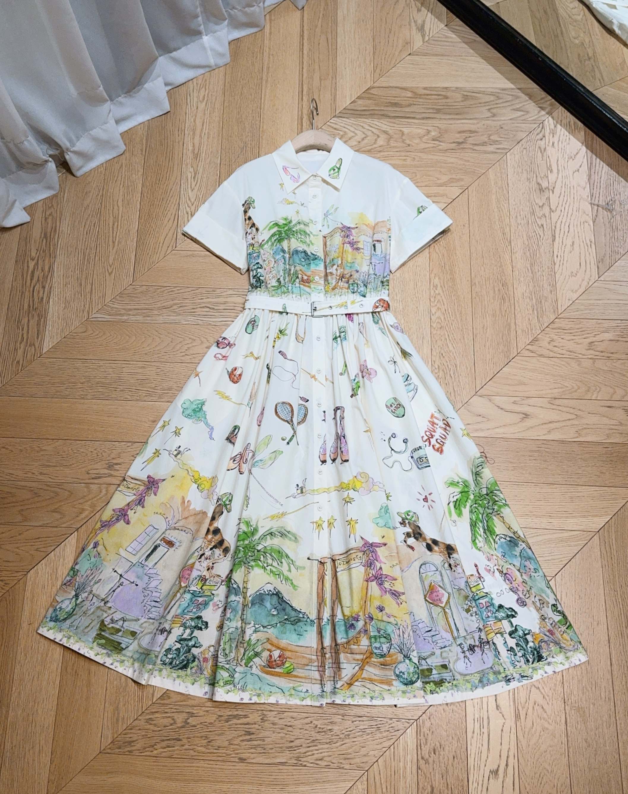 ALEMAI*S新品推荐🆕❤️……一袭纯棉印花连衣裙👗，短袖衬衫领款式，配有同色系，腰间腰带收束出曼妙曲