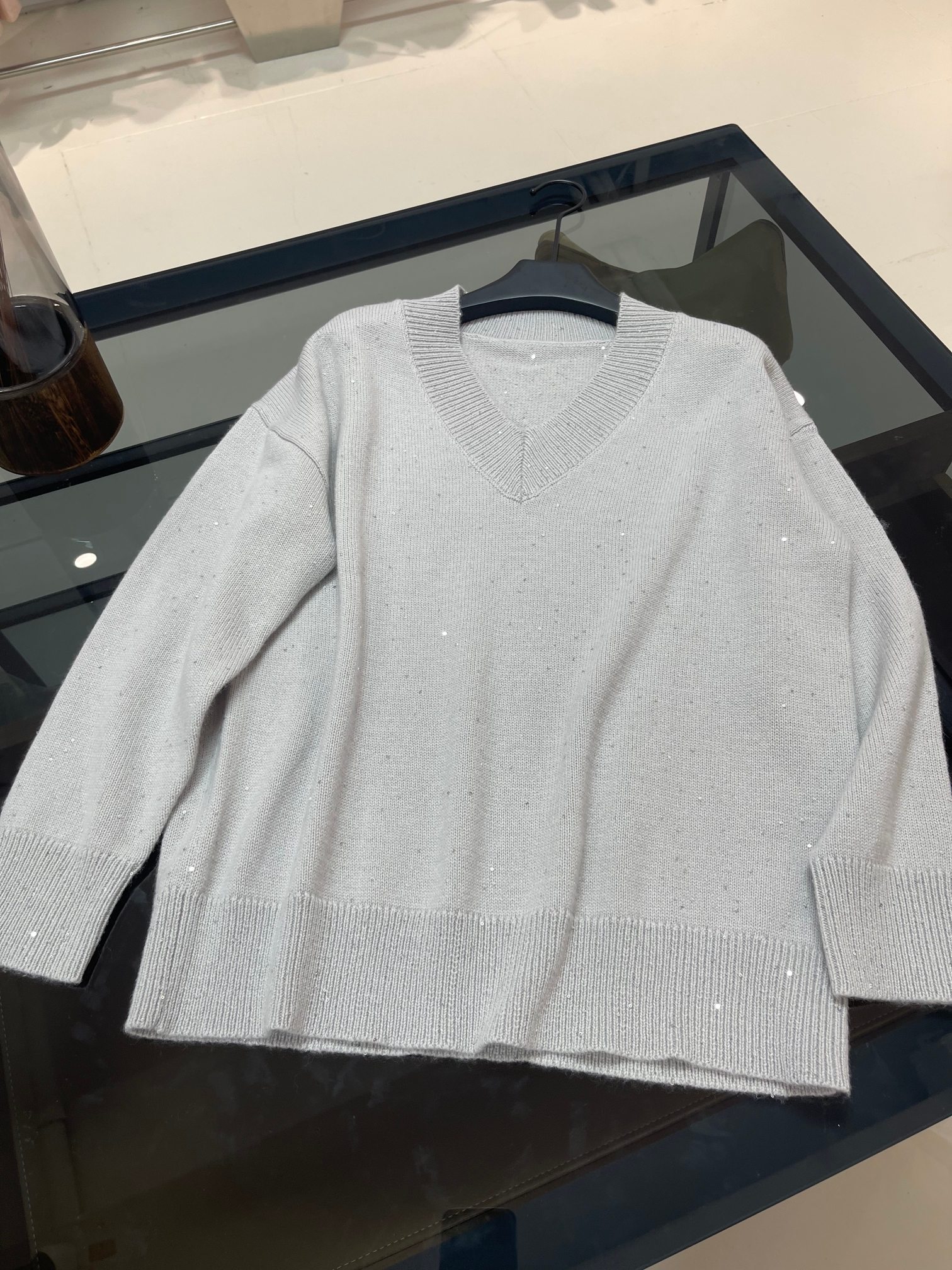 Elegante Suéter de Punto con Cuello en V para Mujer, Colección Otoño/Invierno