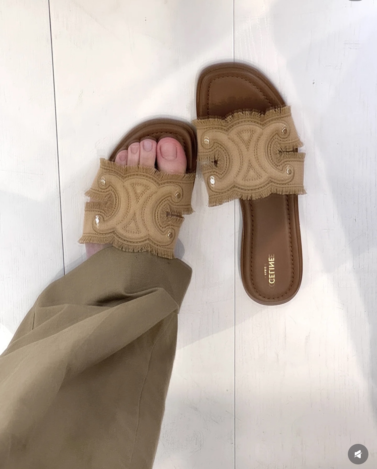 NO:390256,Super light footwear, full of comfort in daily commuting, casual and a little sexy, the finishing touch of summer outfits, slippers, slippers19860909上脚超级轻盈 日常通勤舒适度满分 休闲中带点小性感 夏日穿搭的点睛之笔,拖鞋,slippers,Women's Shoes