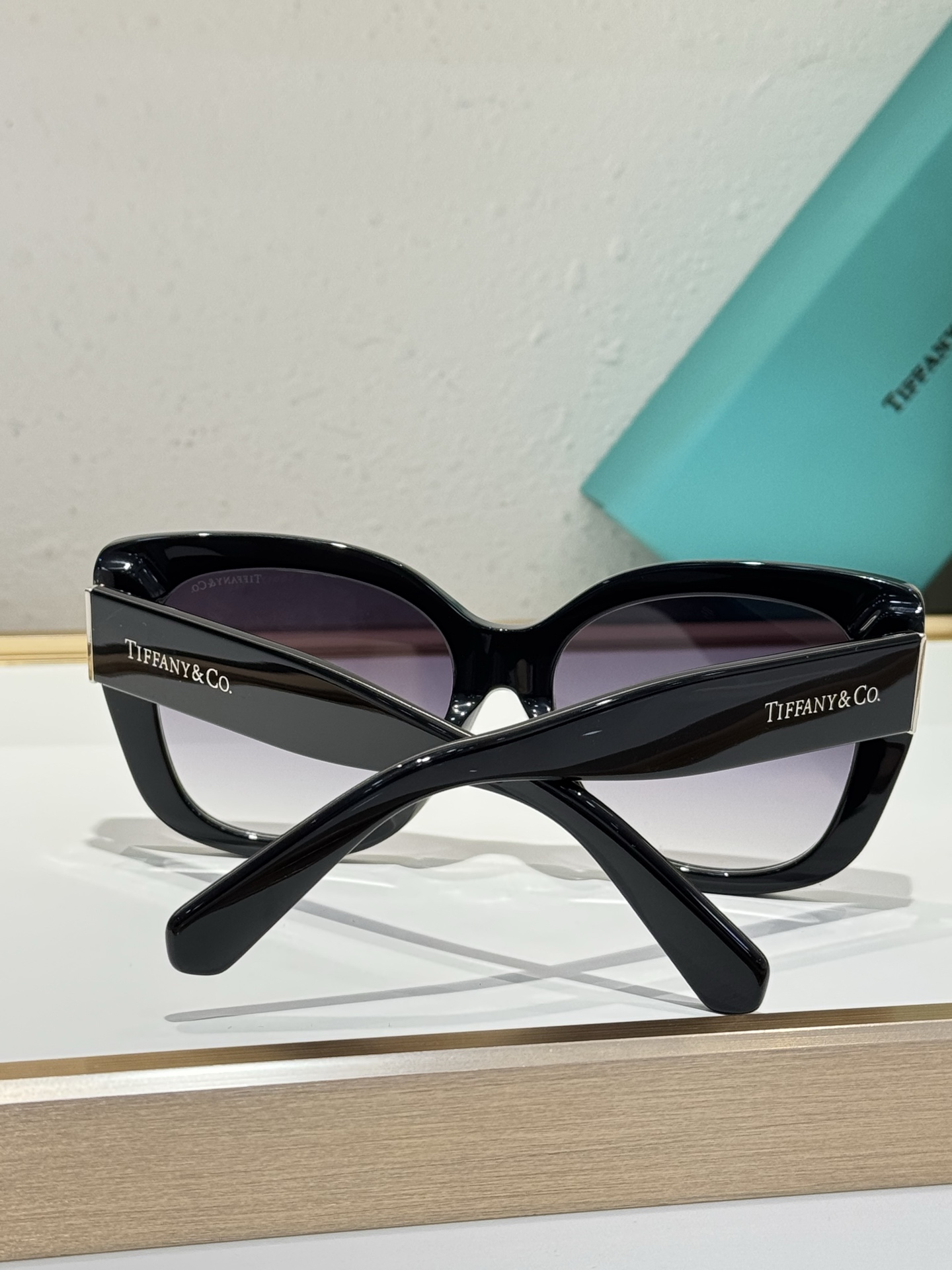  TIFFANY&Co
MODEL：TF5023
SIZE：56口17-145
