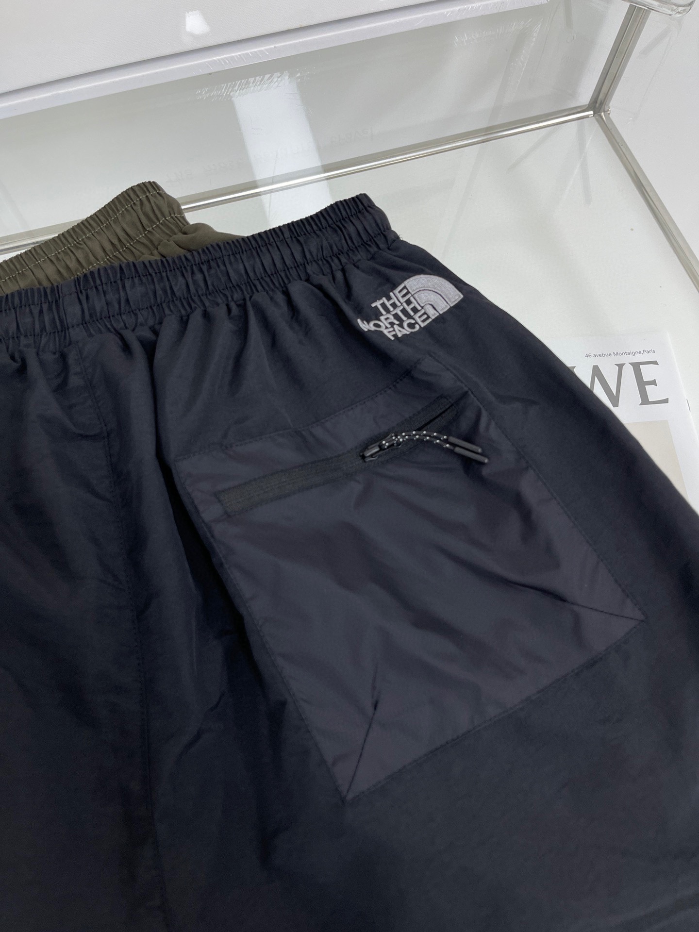 Product Summary: TNF City Short – Flashdry Nylon Blend, Precision Tailoring, Classic Design - 图片 7
