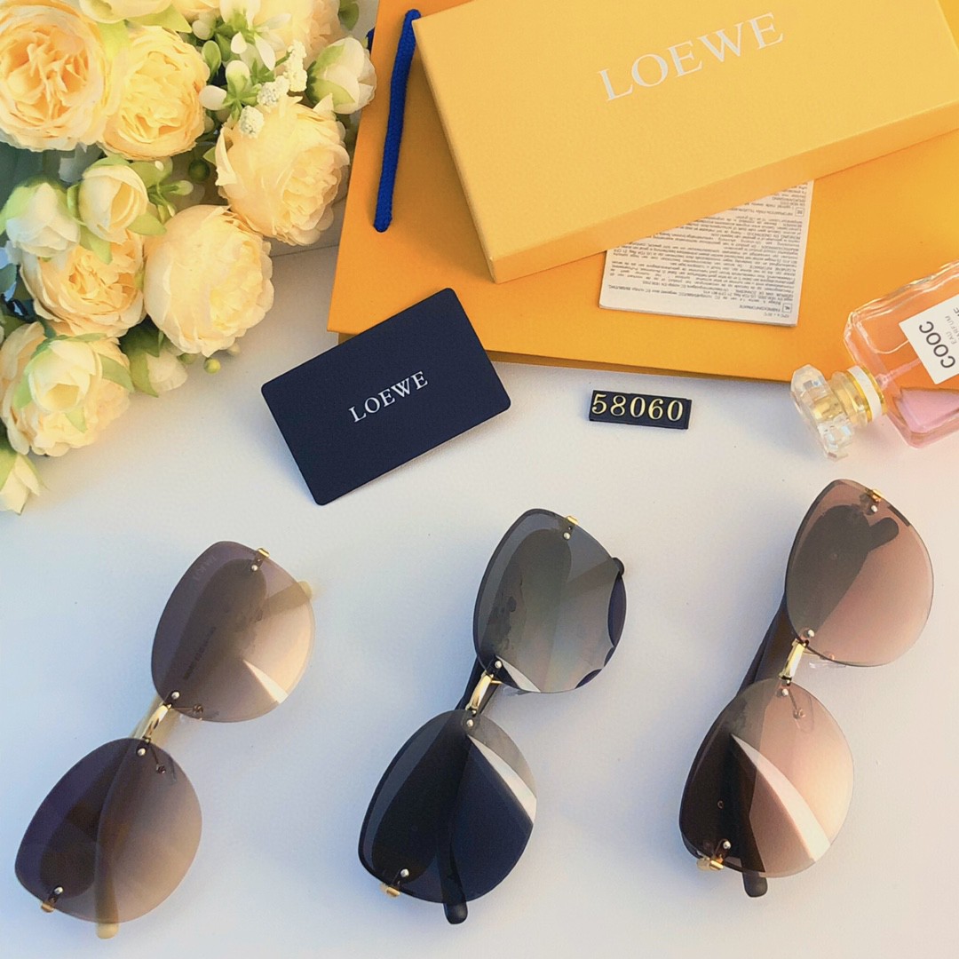 NO:266518,LOEW* high-end nylon sunglasses women's fashion new small face driving sunglasses Korean version personalized street photography trendy glasses sunglasses sunglasses, glasses, loewe19860909LOEW*高级感尼龙太阳镜女时尚新款小脸驾驶遮阳墨镜韩版个性街拍潮眼镜墨镜太阳镜,眼镜,loewe,glasses