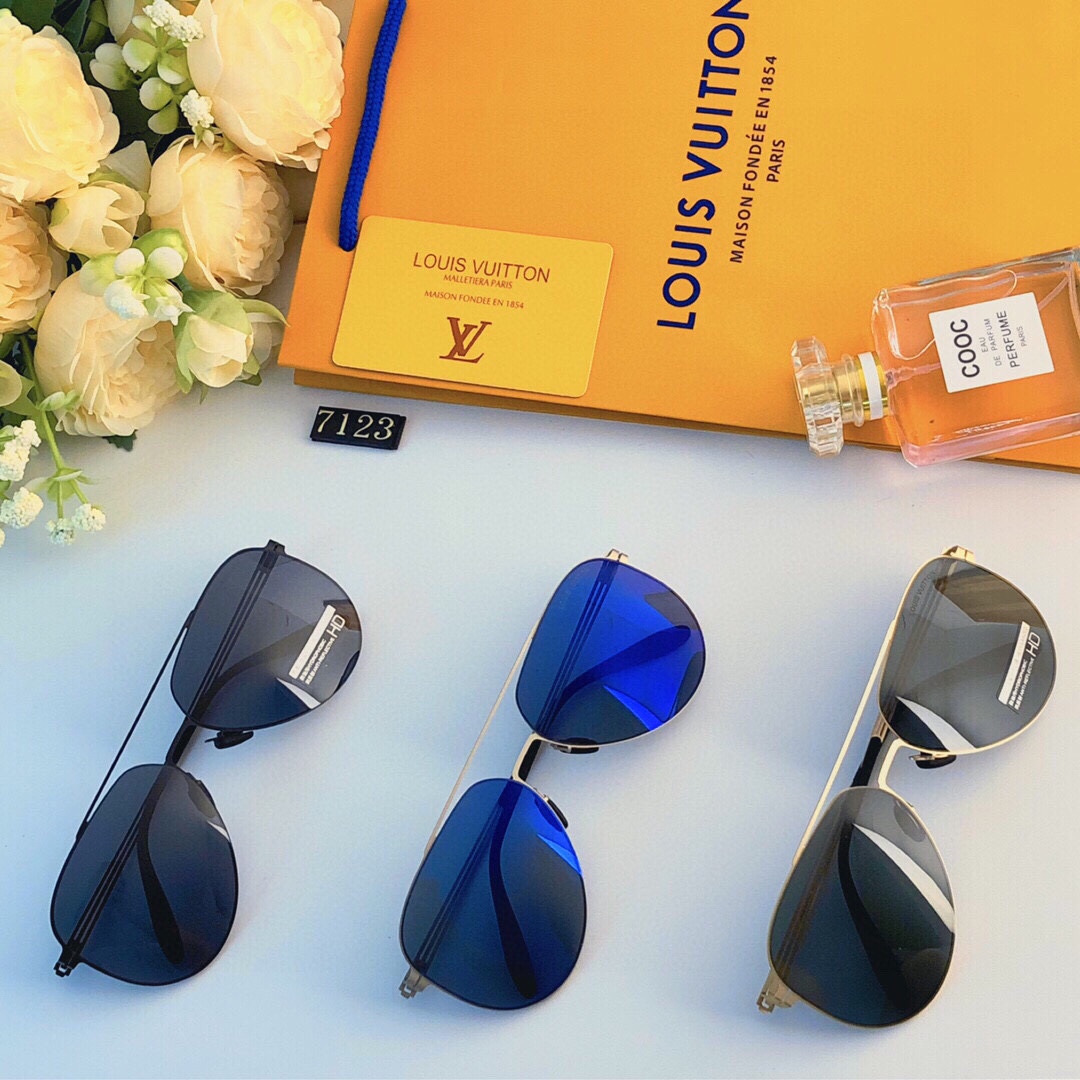 NO:266542,Louis vuitto* new men's sunglasses pilot-style sunglasses fashion toad glasses polarized mirrors driving fishing sunshade anti-strength glasses sunglasses, glasses, louis vuitton19860909Louis vuitto*新款男士墨镜飞行员式太阳镜时尚蛤蟆镜偏光镜开车钓鱼遮阳防强光眼镜墨镜太阳镜,眼镜,louis vuitton,glasses