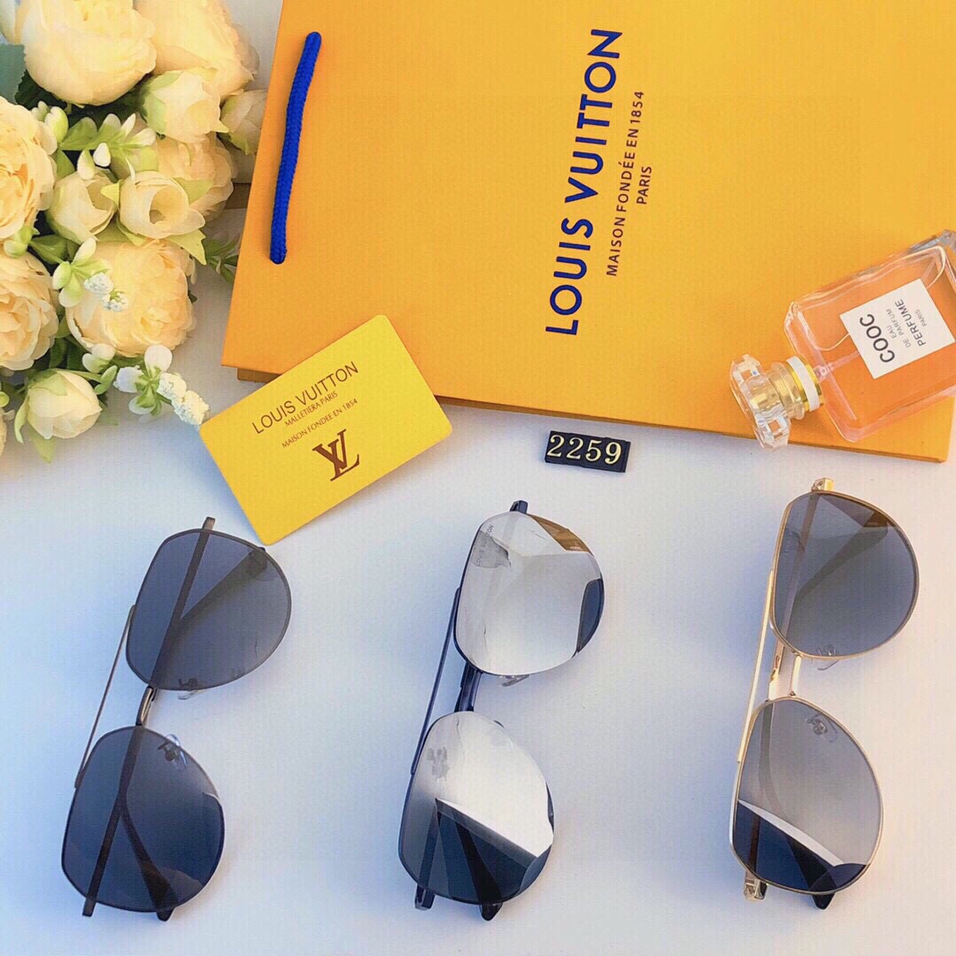 NO:266931,LouisVuitto*young fashion men's polarized sunglasses comfortable and elegant high-end sense sunglasses driving mirror UV rays trendy glasses sunglasses, glasses, louis vuitton19860909LouisVuitto*年轻时尚男士偏光太阳镜舒适优雅高级感墨镜开车驾驶镜防紫外线潮眼镜墨镜太阳镜,眼镜,louis vuitton,glasses