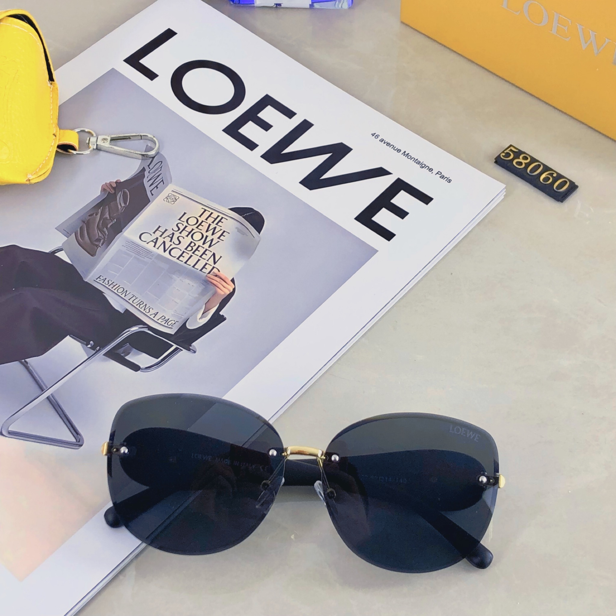 。。Loewe2025新款高级感茶色切割墨镜女优雅气质方形防紫外线太阳镜时尚