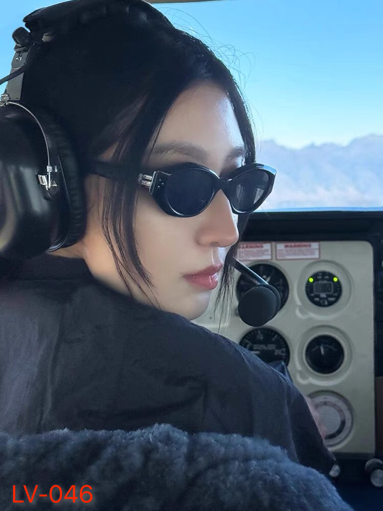 🔥🔥Louis vuitto*2025新款复古时尚欧美黑色小框墨镜女辣妹凹造型太阳眼镜男高级感