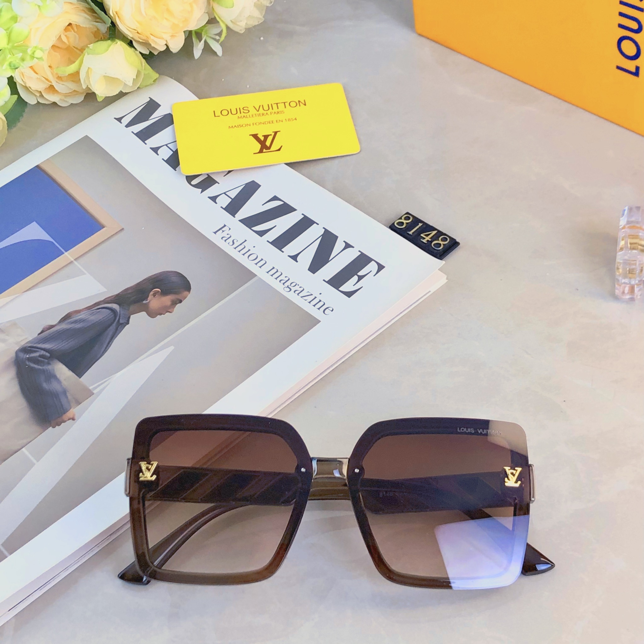 。。LOUISVUITTO*轻奢太阳镜经典方框女士墨镜防紫外线镜遮阳气质圆脸大脸显瘦