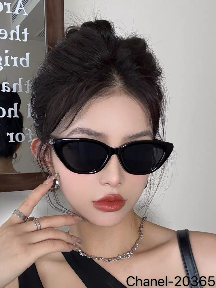 。。Chanel三角猫眼墨镜女款高级感新款窄框小框复古美式辣妹太阳镜眼镜