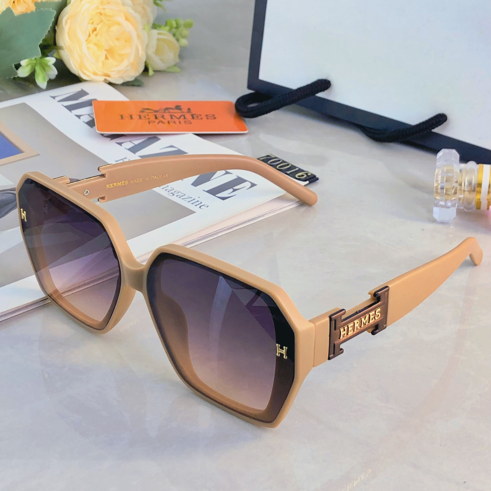 。。Herme*韩版网红方形大框墨镜女黑色高级感ins潮大脸显瘦防紫外线太阳镜