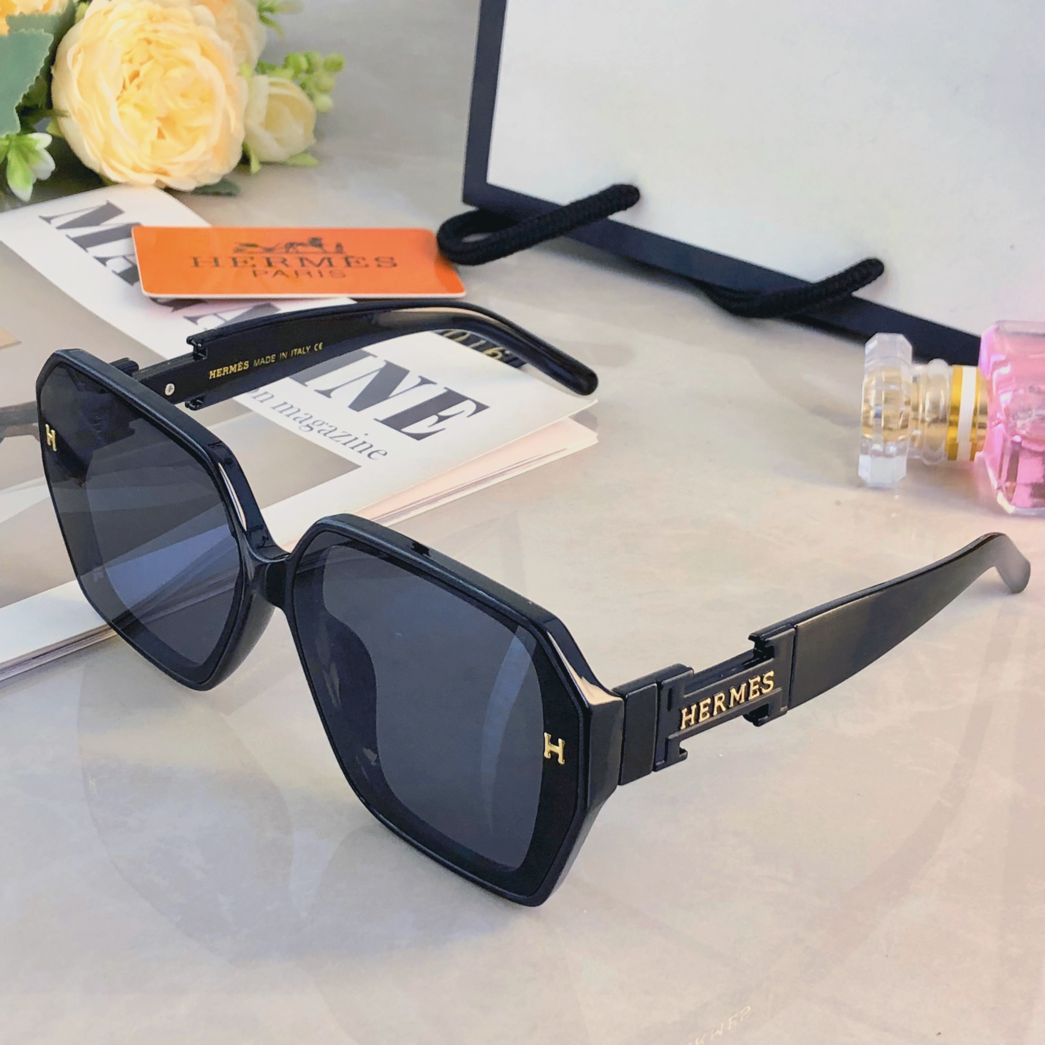 。。Herme*韩版网红方形大框墨镜女黑色高级感ins潮大脸显瘦防紫外线太阳镜