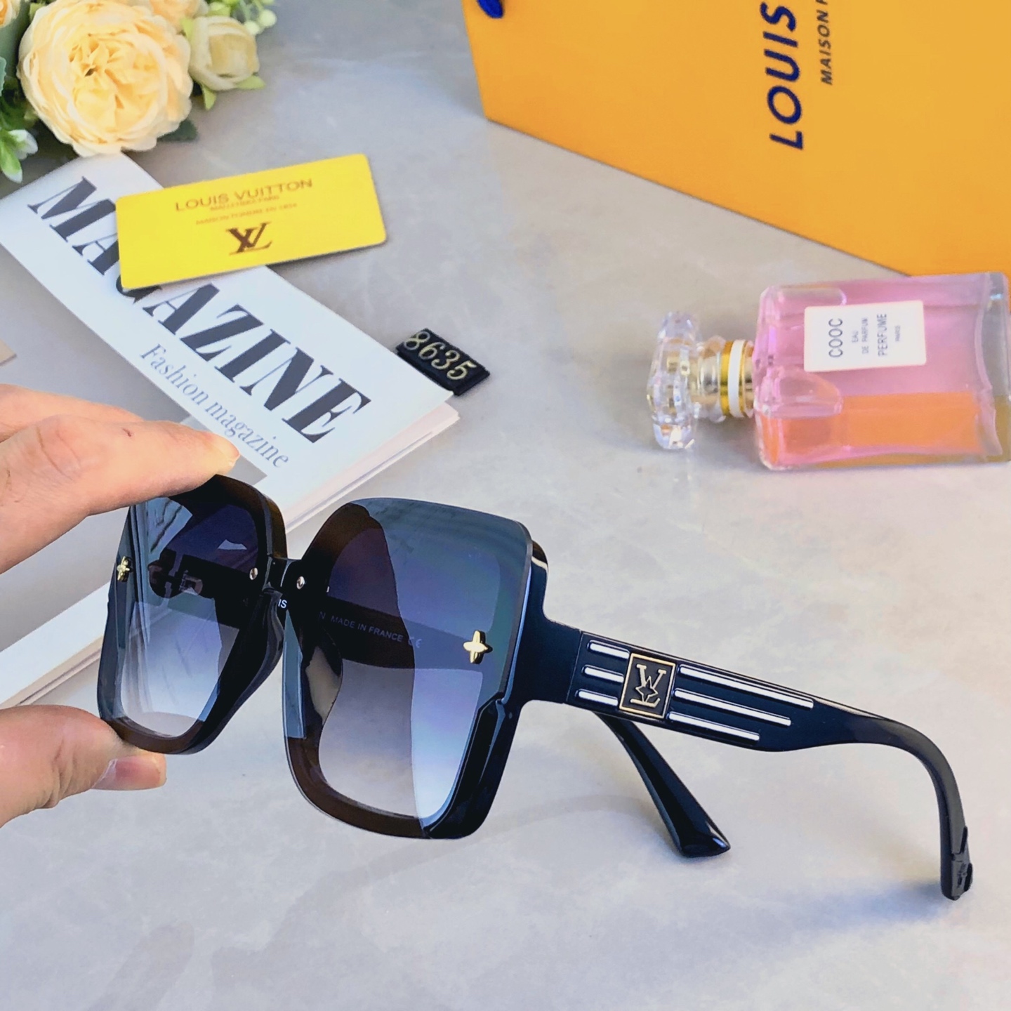 。。Louis vuitto*新款方形字母百搭太阳镜气质简约欧美风墨镜女防紫外线ins风