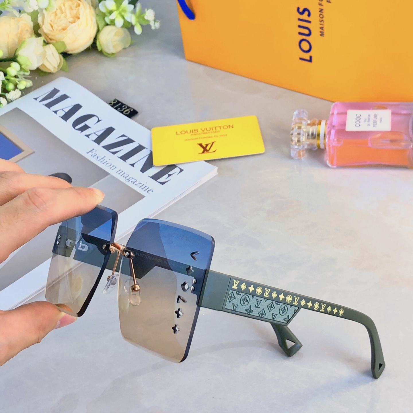 。。Louis vuitto*时尚墨镜女士高级感ins尼龙太阳镜厚边方形大脸显瘦开车眼镜防晒