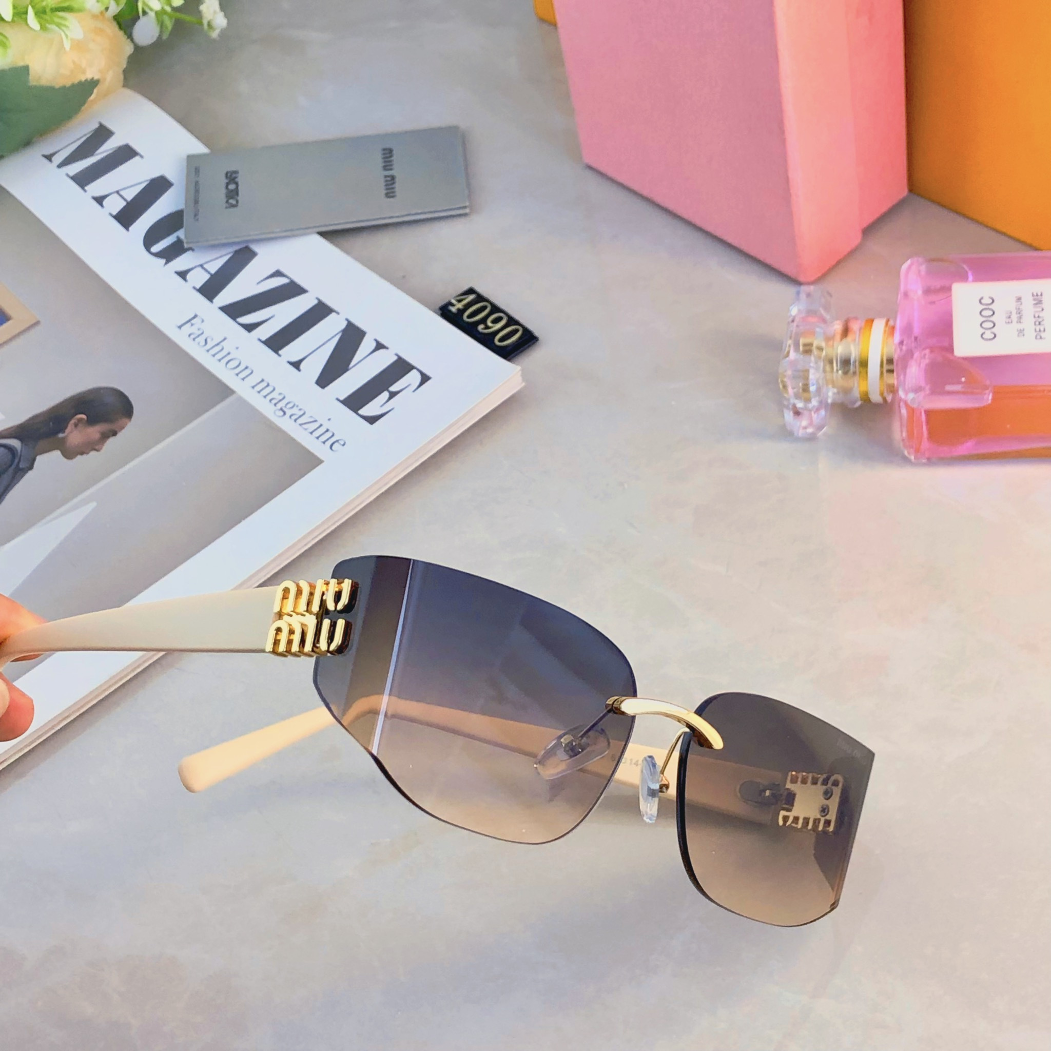 。。miumi*2026新款m 墨镜太阳镜女款高级感无框切边太阳眼镜防晒防紫外线