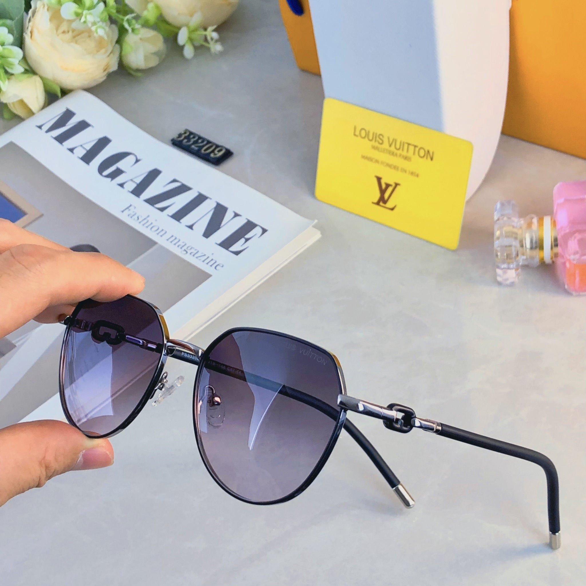 🔥🔥Louis vuitto*新款时尚潮流女士偏光太阳镜网红款防紫外线