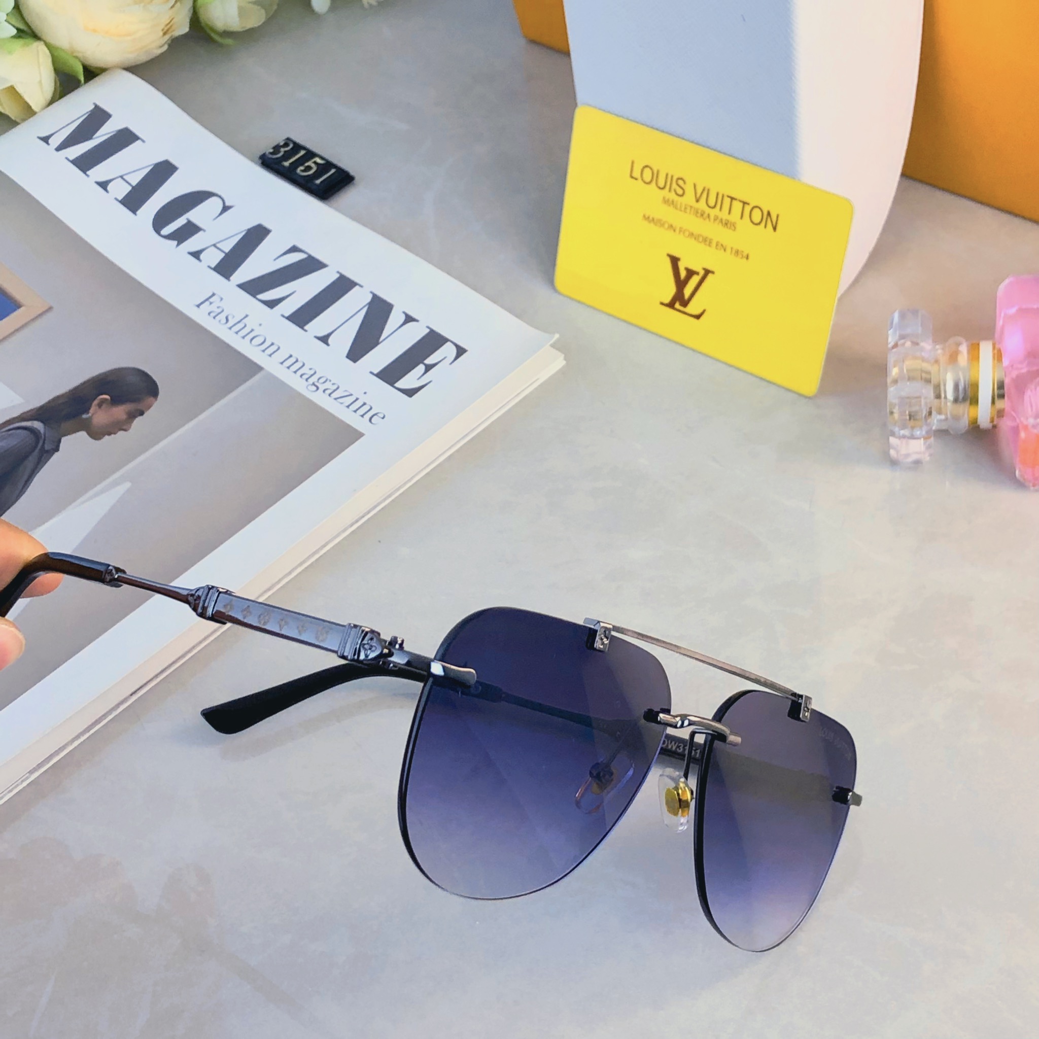 🔥🔥Louis vuitto*新款潮流复古金属双梁太阳眼镜 ins个性无框户外开车休闲防晒墨镜
