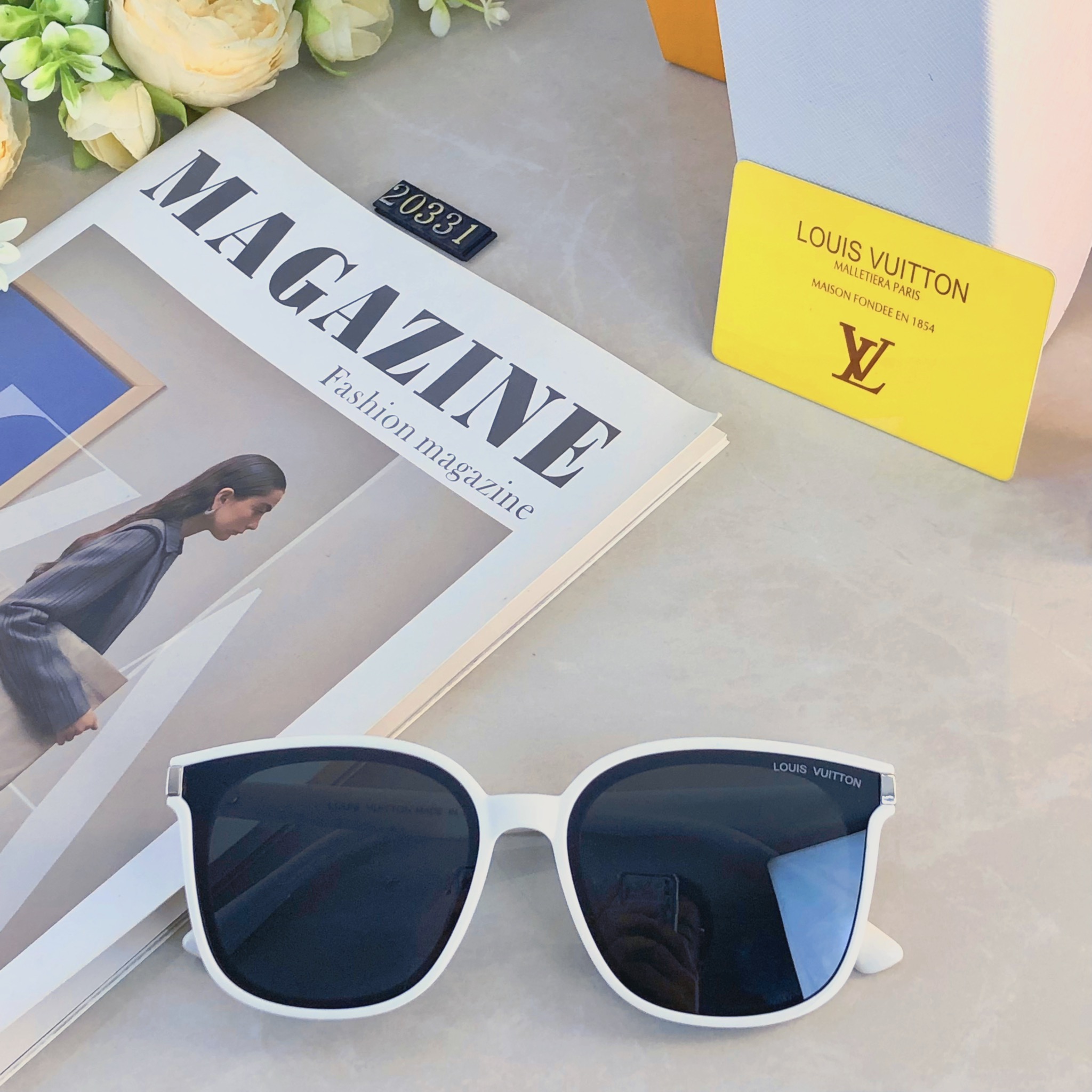 🔥🔥Louis vuitto*2026新款方形简约大框墨镜女韩版潮网红街拍圆脸防紫外线太阳镜男