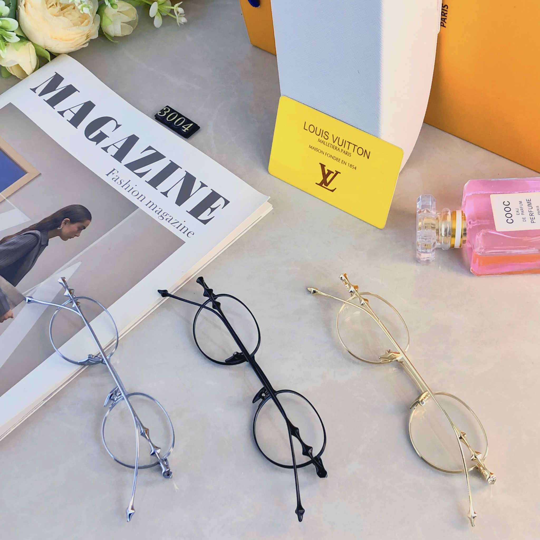 🔥🔥Louis vuitto*王嘉尔复古小框椭圆星星款女眼镜框韩版素颜街拍学院风小脸配近视