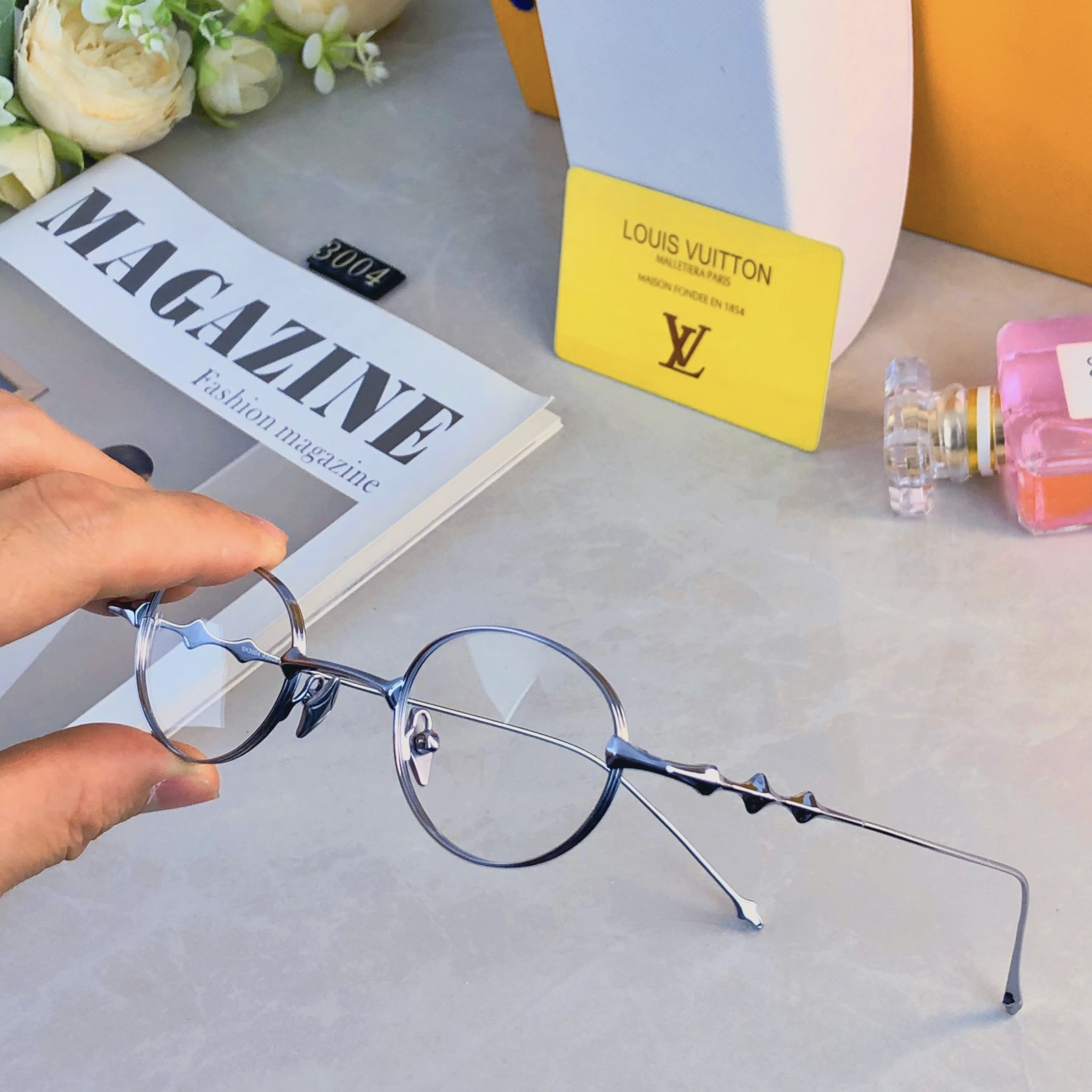 🔥🔥Louis vuitto*王嘉尔复古小框椭圆星星款女眼镜框韩版素颜街拍学院风小脸配近视