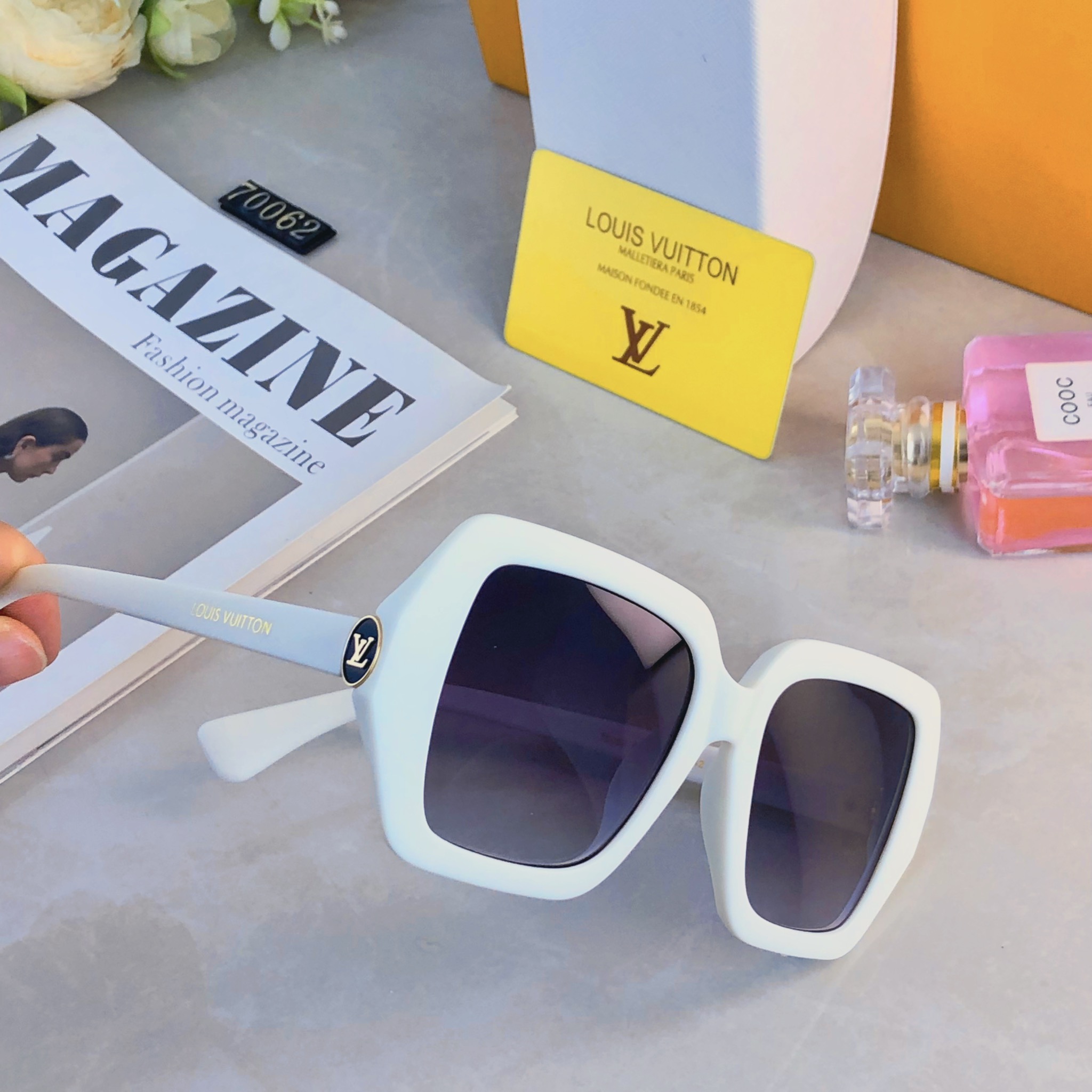 🔥🔥Louis vuitto*时尚新款太阳眼镜墨镜高品质高质感模特百搭潮方框墨镜