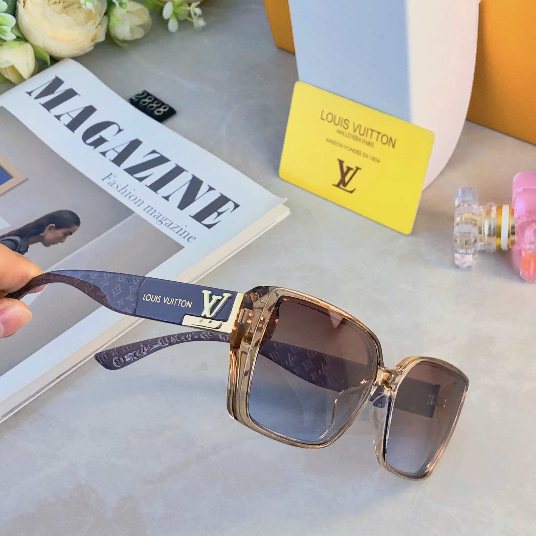 🔥🔥Louis vuitto*轻盈墨镜女高级感多边形个性防晒潮流百搭太阳眼镜显脸