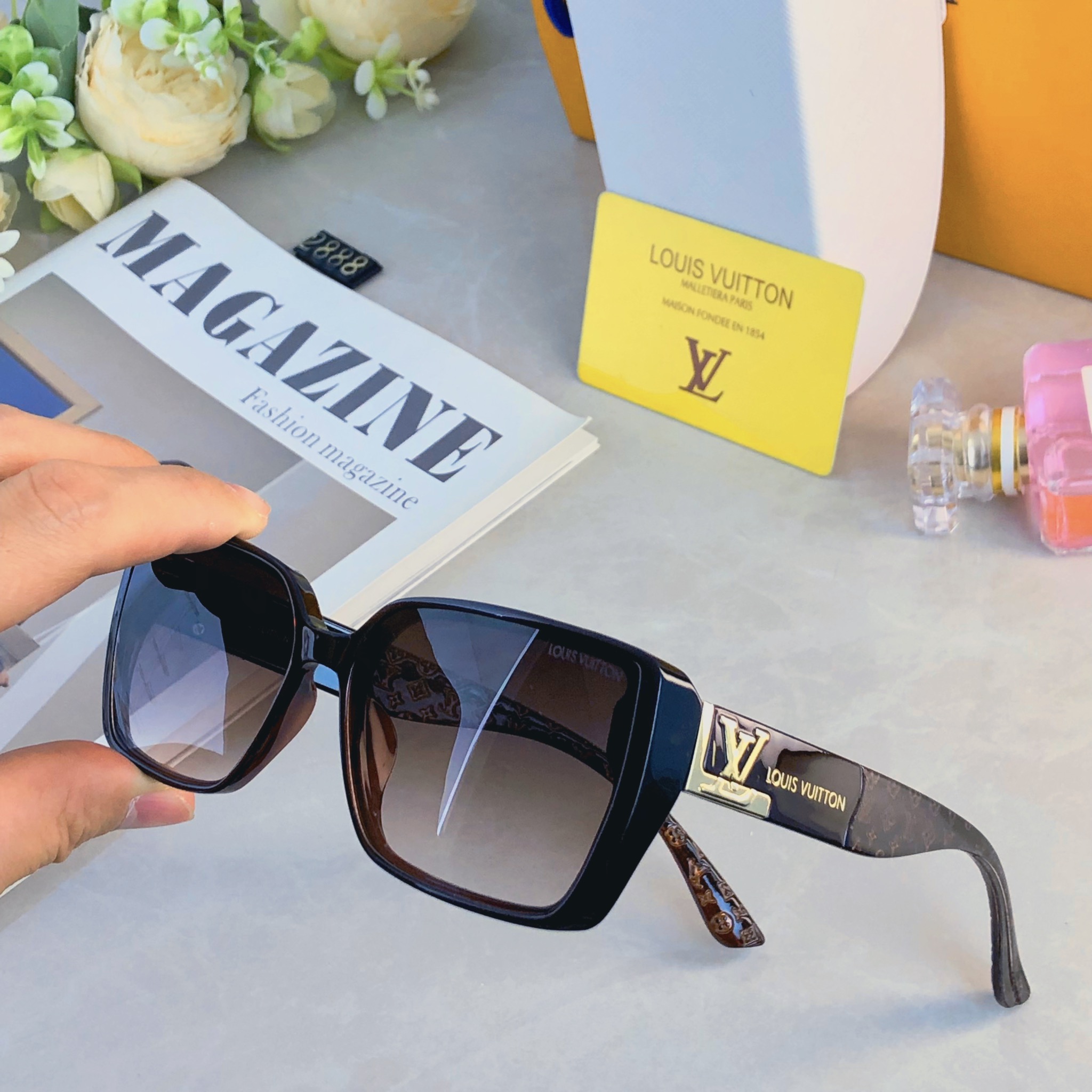 🔥🔥Louis vuitto*轻盈墨镜女高级感多边形个性防晒潮流百搭太阳眼镜显脸