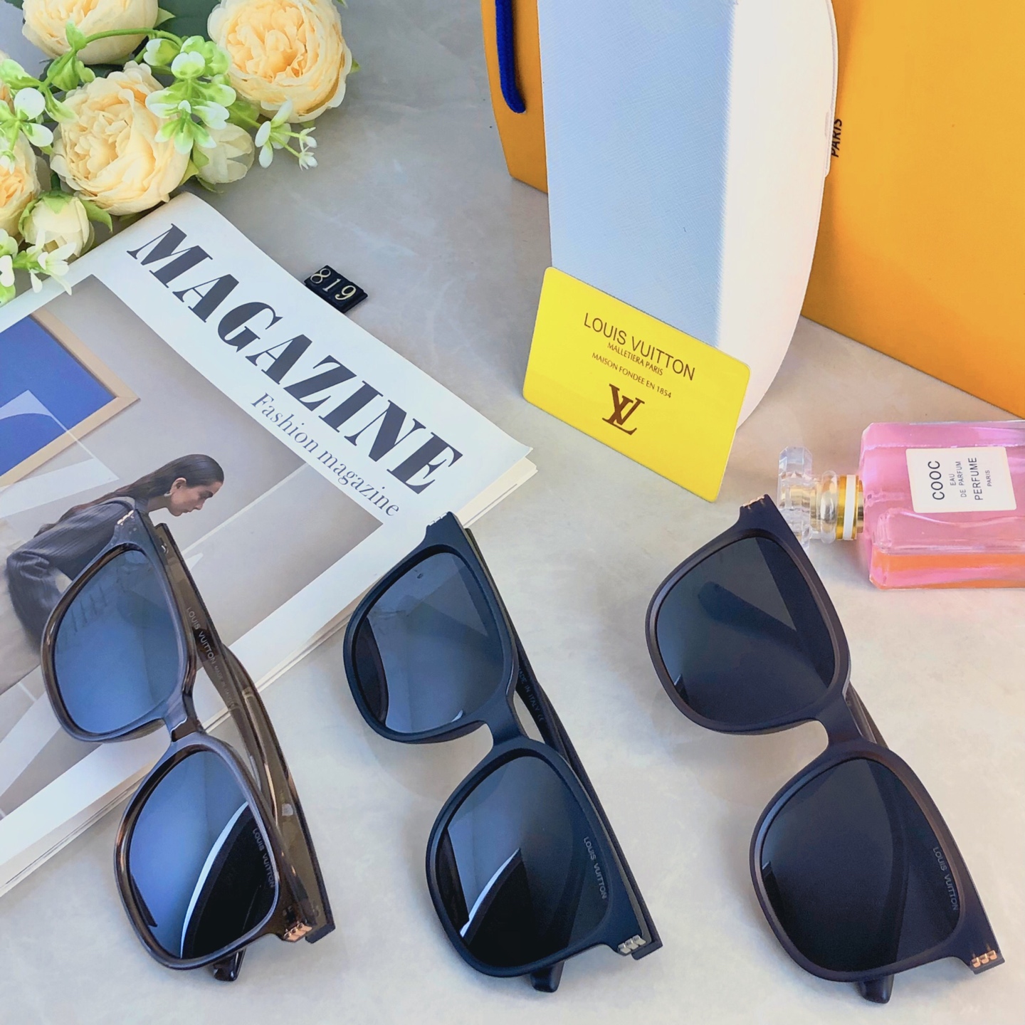 🔥🔥Louis vuitto*黑色墨镜女高级感ins装饰潮流复古眼镜韩版潮街拍方框太阳镜炫酷