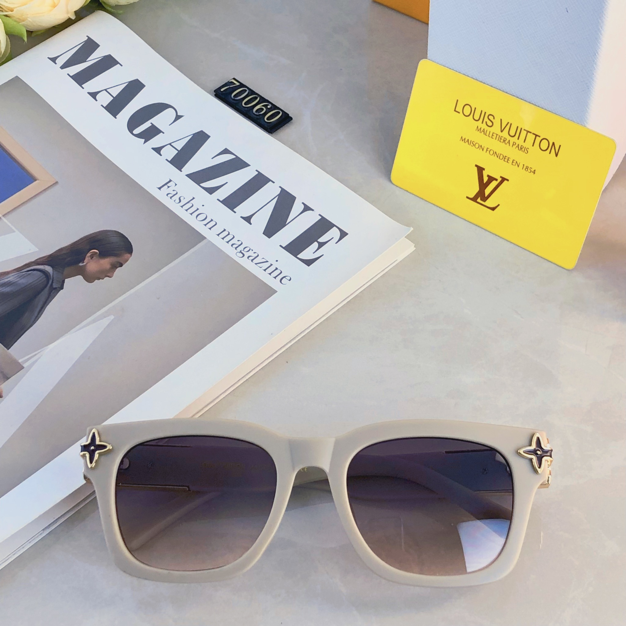 🔥🔥Louis vuitto*时尚新款太阳眼镜高品质高质感百搭潮酷遮阳方框