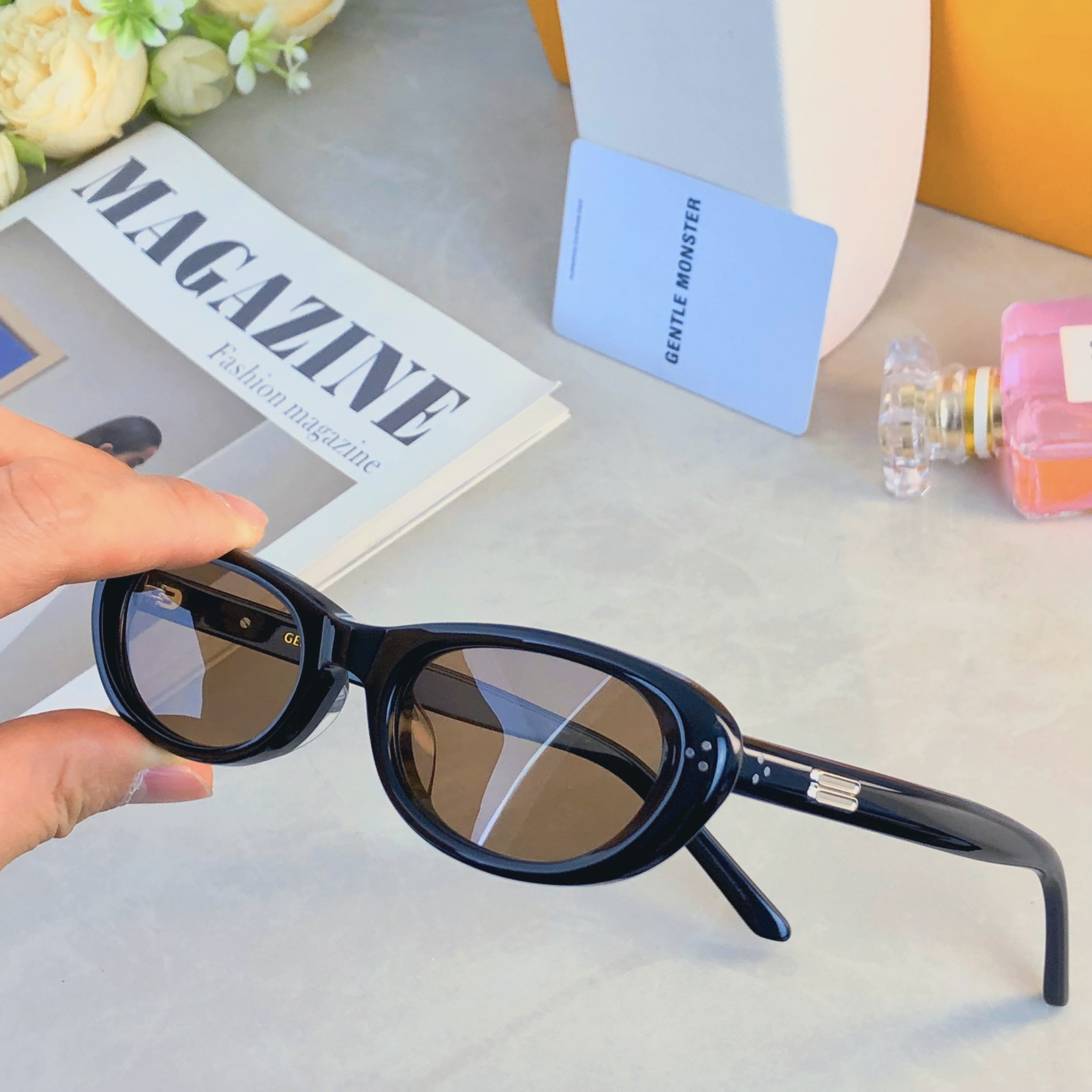 🔥🔥新款MADLENNE猫眼小框墨镜太阳镜男女可配近视王鹤棣同款潮