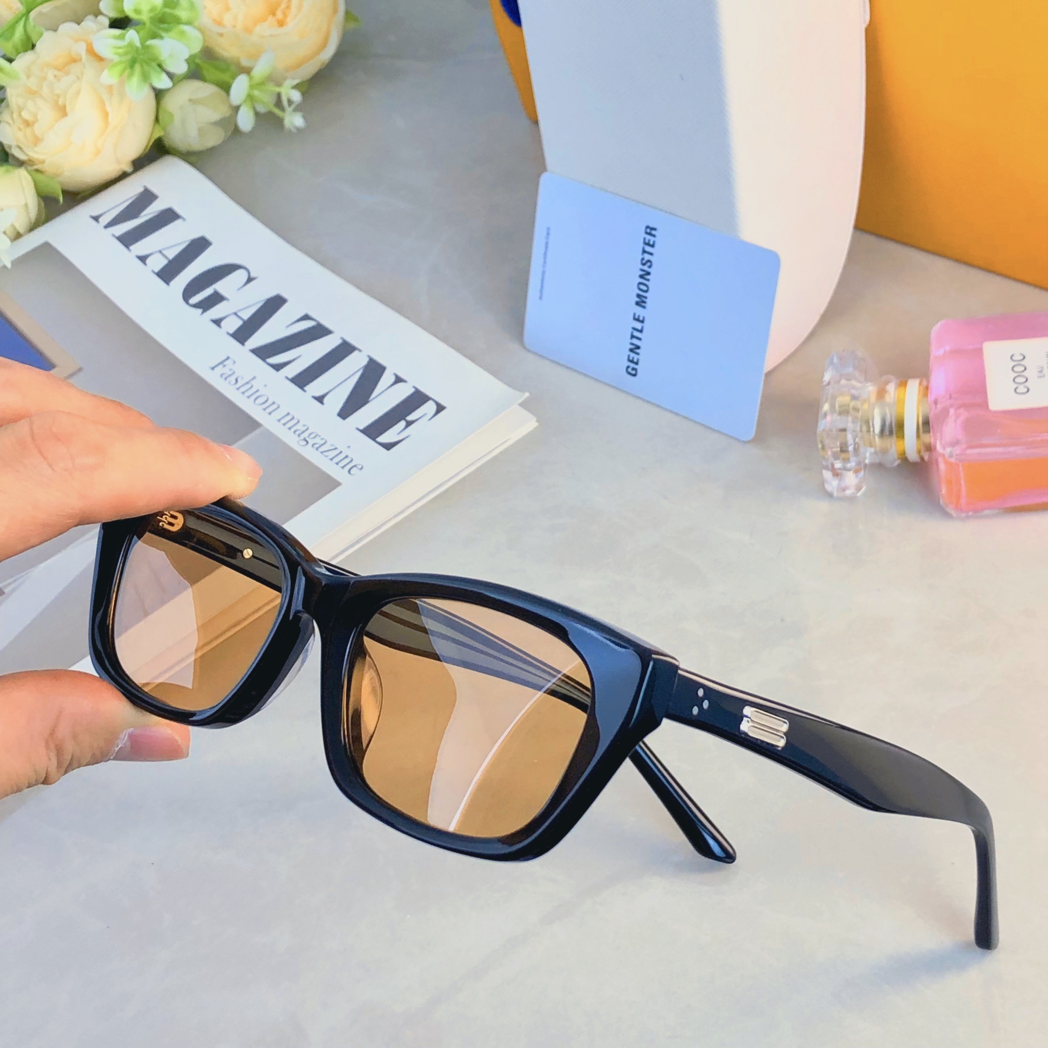 🔥🔥欧美复古猫眼嘻哈墨镜女ins小方框个性网红时尚百搭防紫外太阳镜