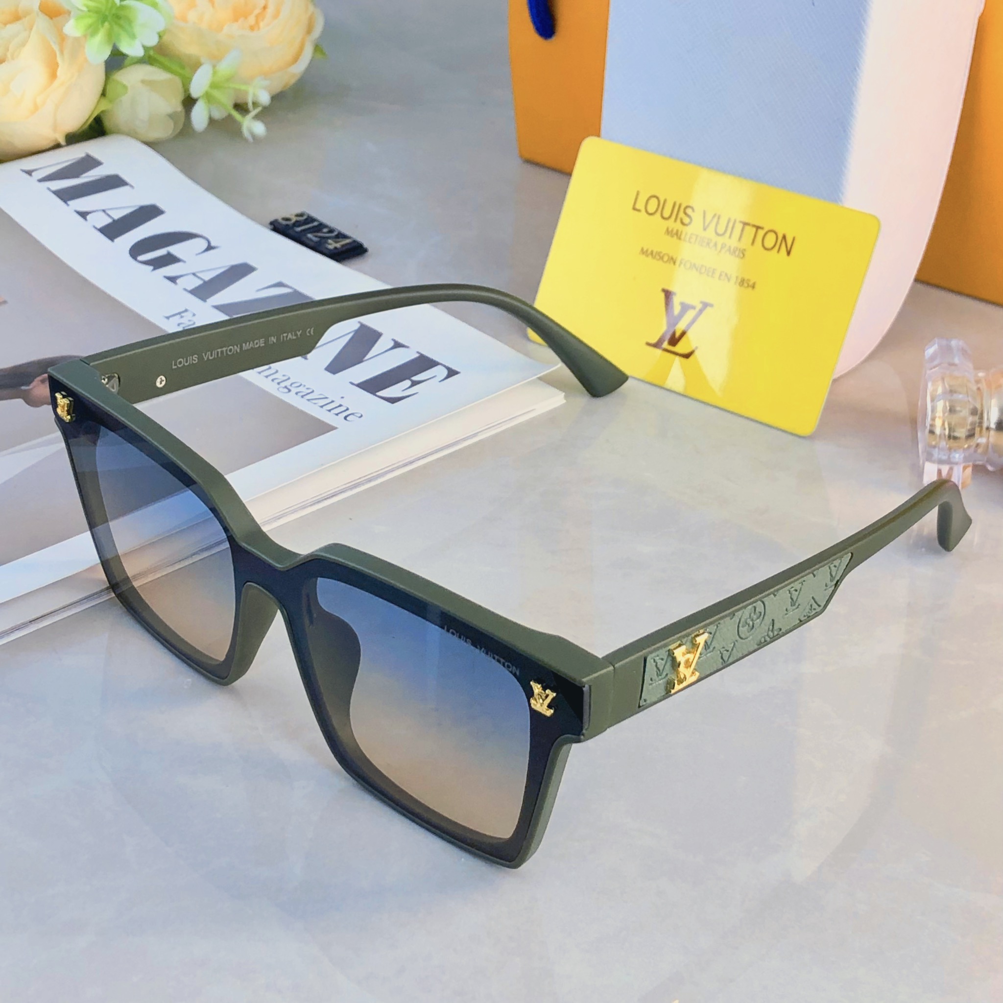 🔥🔥Louis vuitto*方框眼镜潮流时尚墨镜女网红同款ins太阳镜