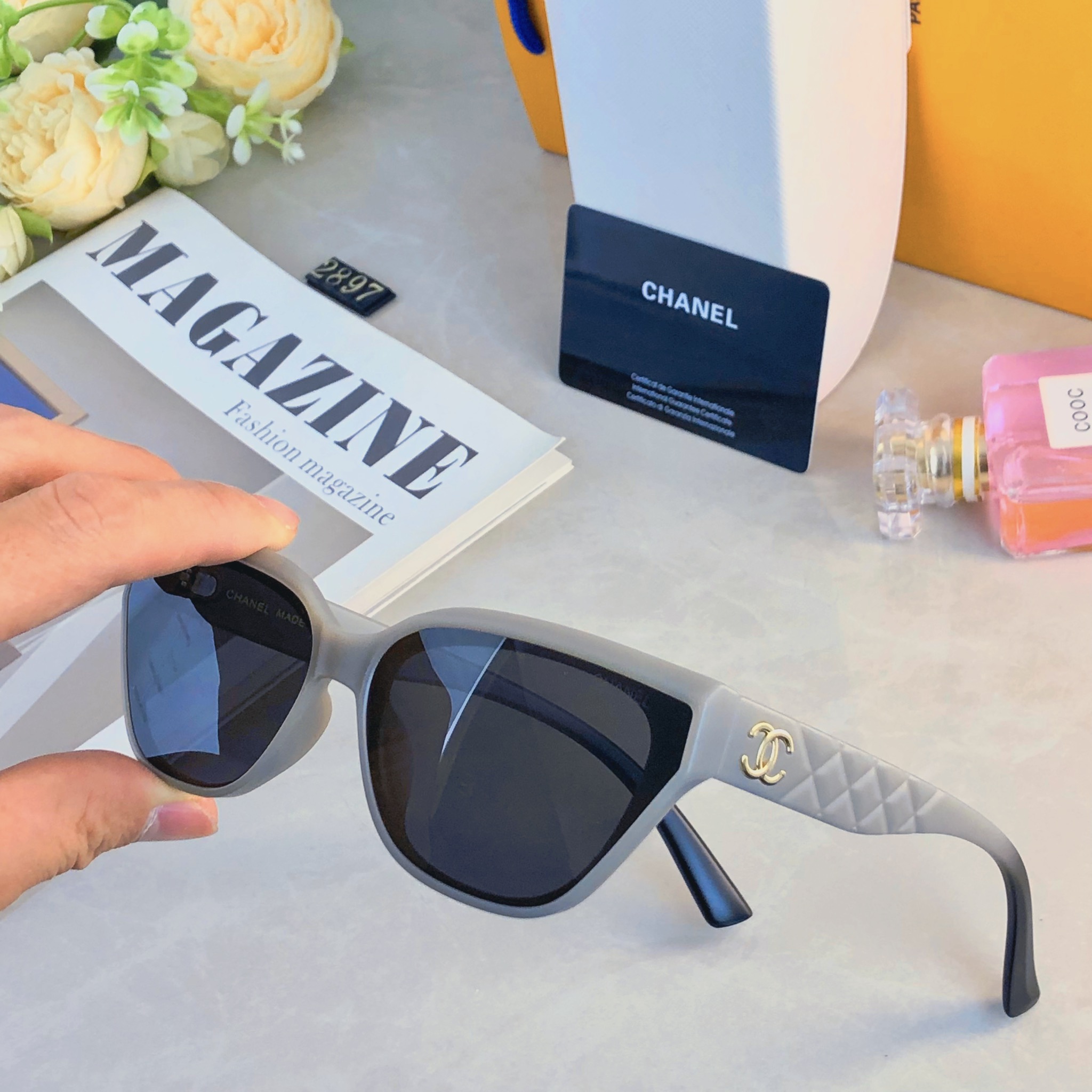 🔥🔥Chane*2026新款小框个性网红风高级感墨镜高颜值开车太阳镜