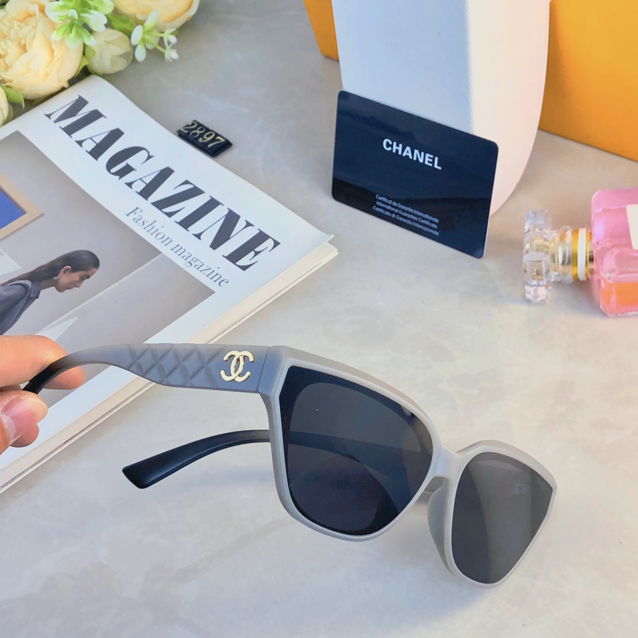 🔥🔥Chane*2026新款小框个性网红风高级感墨镜高颜值开车太阳镜