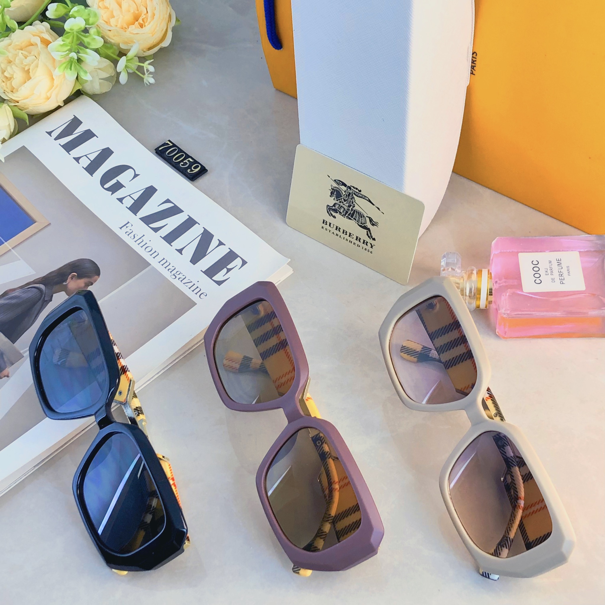 🔥🔥Burberr*款方形太阳镜欧美街拍潮流奢华墨镜跨境太阳镜