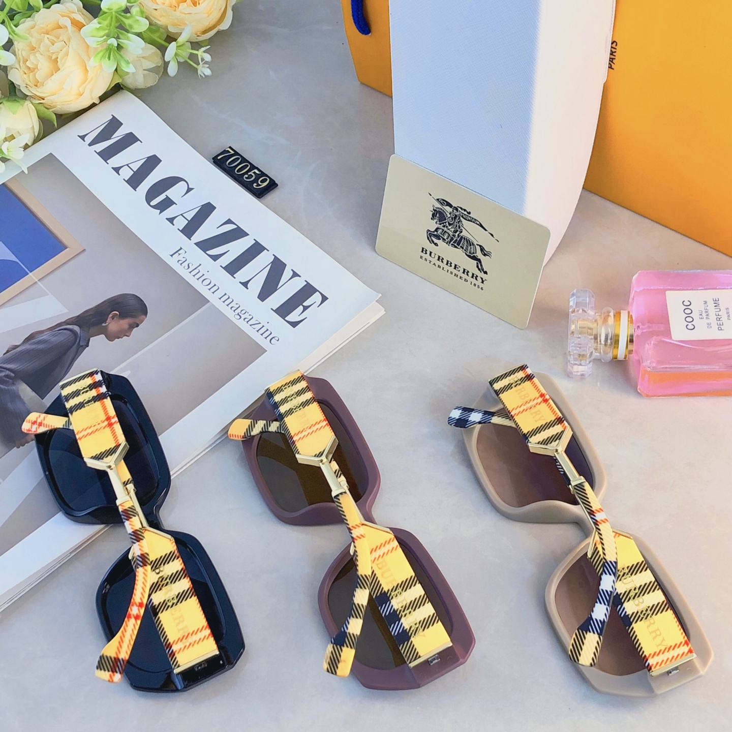 🔥🔥Burberr*款方形太阳镜欧美街拍潮流奢华墨镜跨境太阳镜