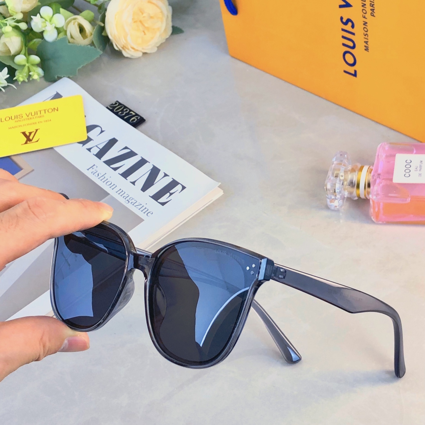 🔥🔥Louis vuitto*墨镜个性潮流网红明星街拍防紫外线旅游眼镜情侣太阳镜