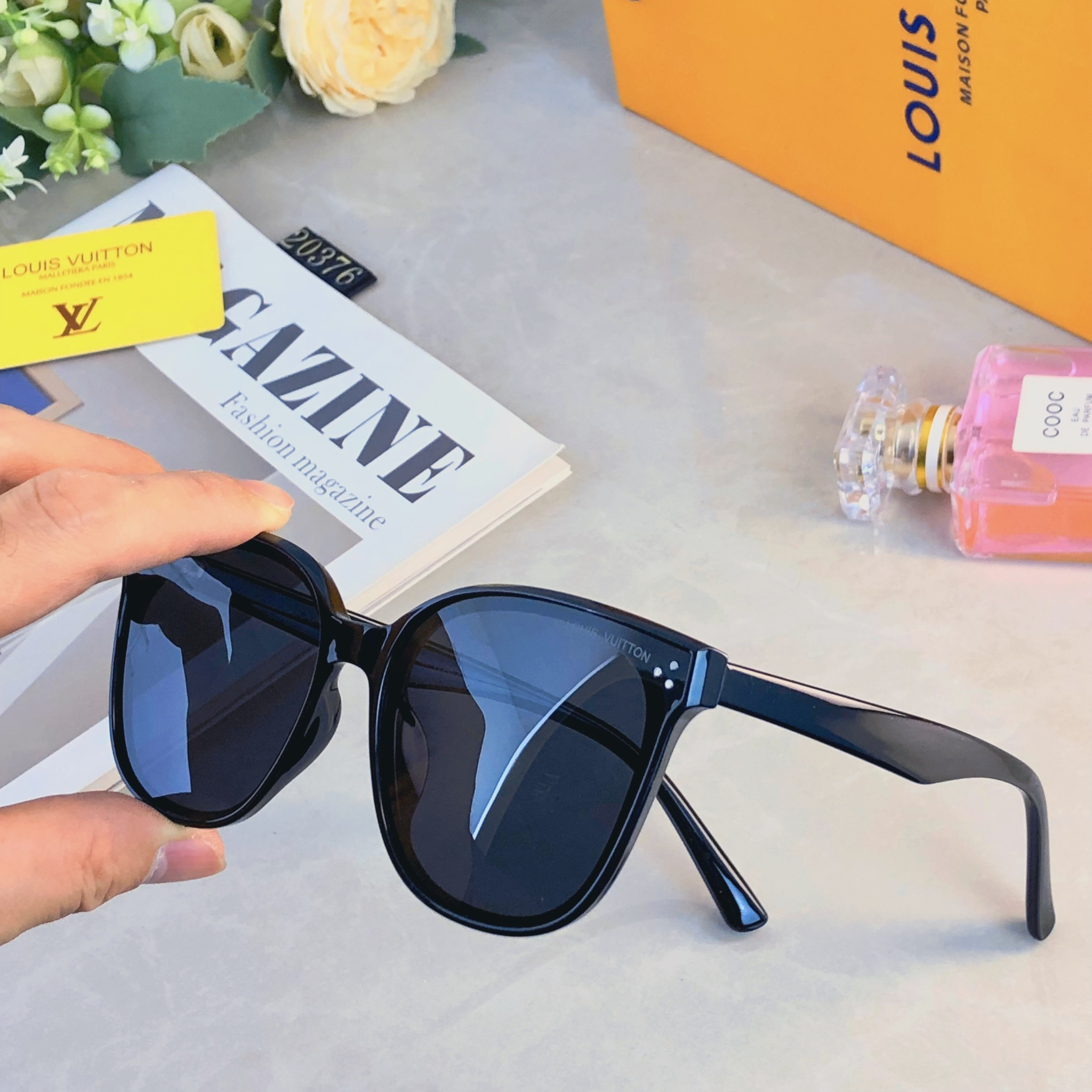 🔥🔥Louis vuitto*墨镜个性潮流网红明星街拍防紫外线旅游眼镜情侣太阳镜