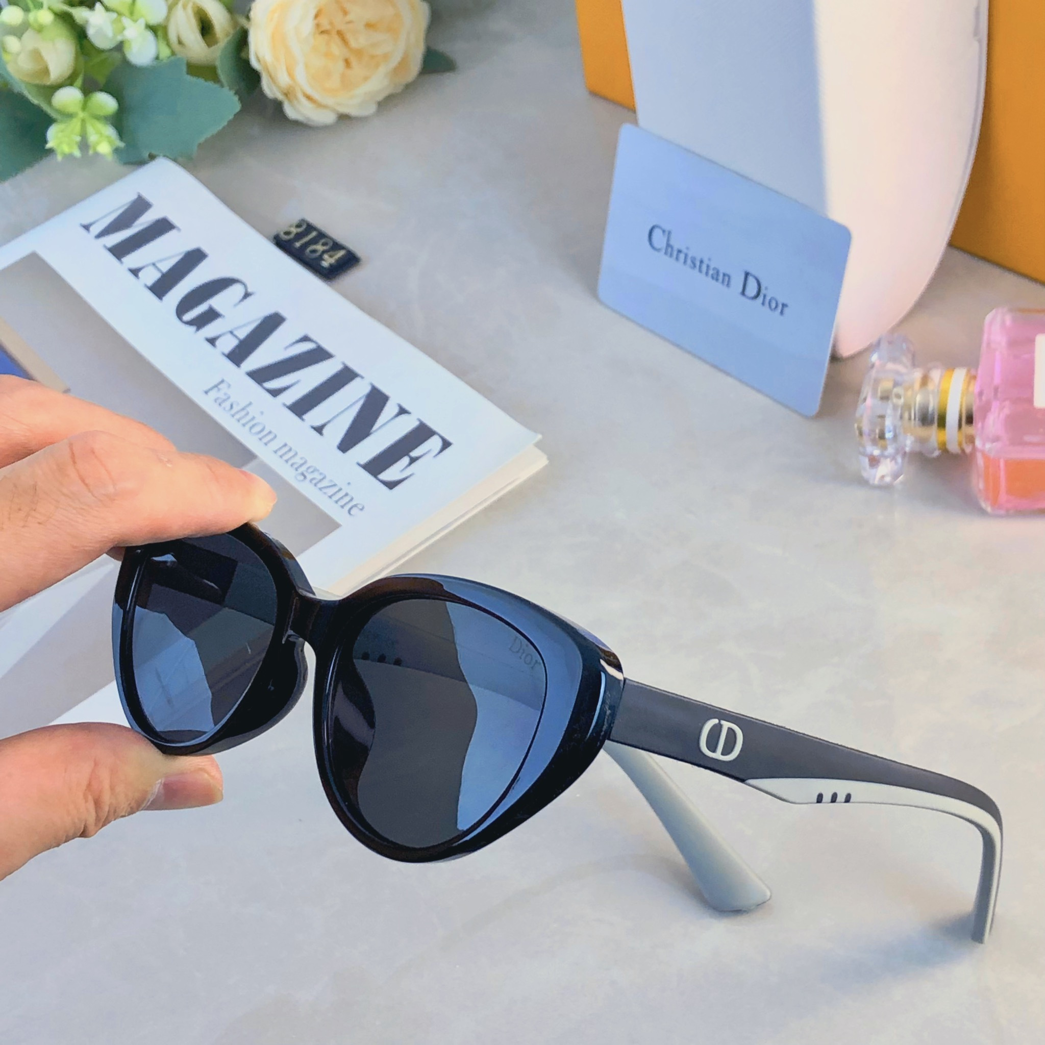 🔥🔥Dio*复古墨镜女高级感韩版开车街拍防紫外线太阳眼镜