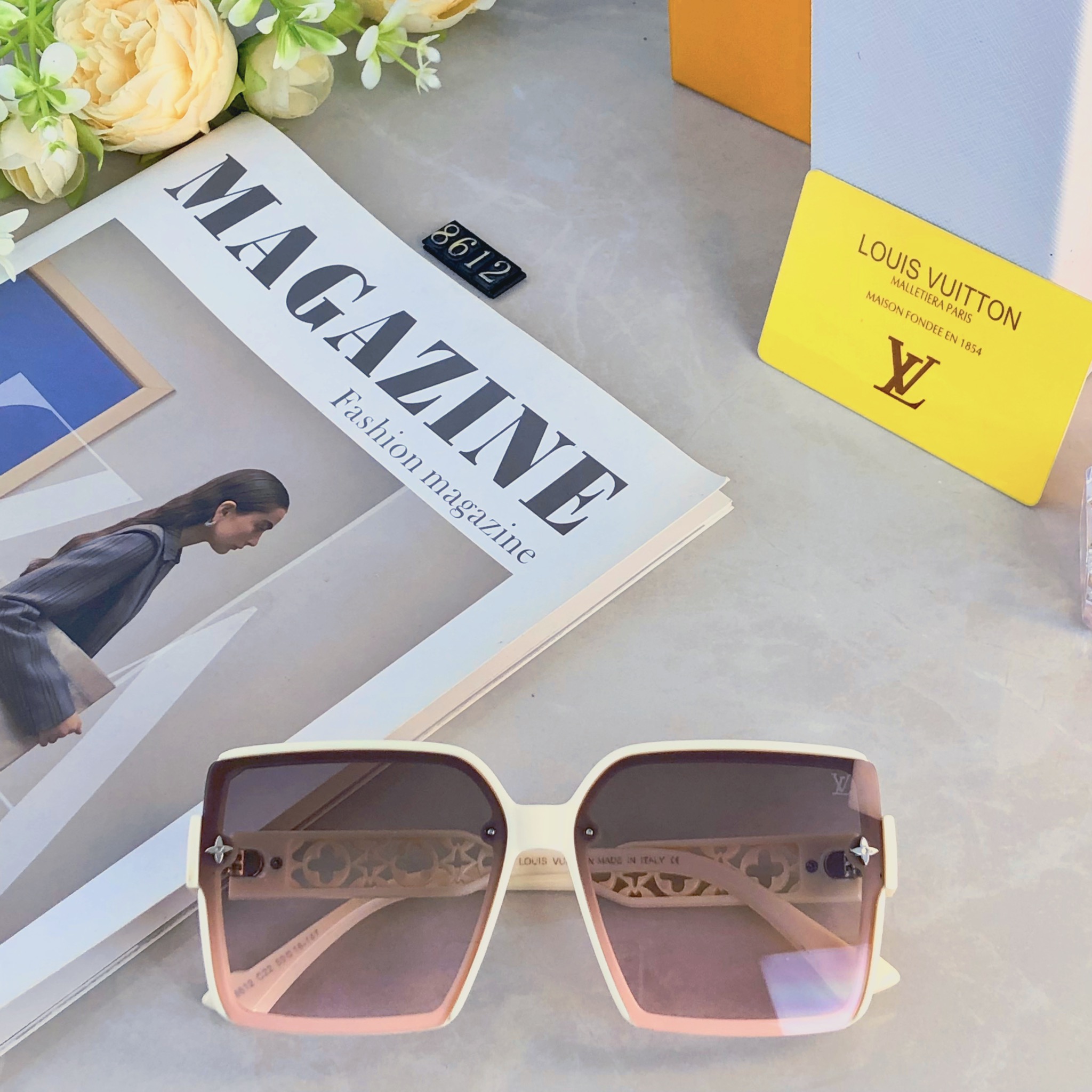 🔥🔥Louis vuitto*新款方形大框镂空暗花墨镜抖音同款时尚个性潮流网红太阳镜