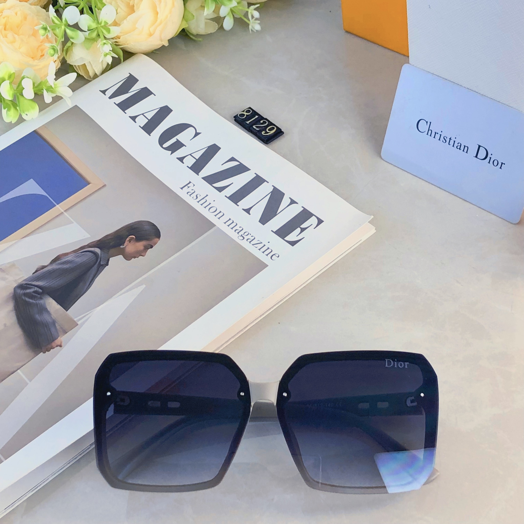 🔥🔥Dio*夏季新款经典时尚太阳眼镜个性防紫外线太阳镜女灰色墨镜