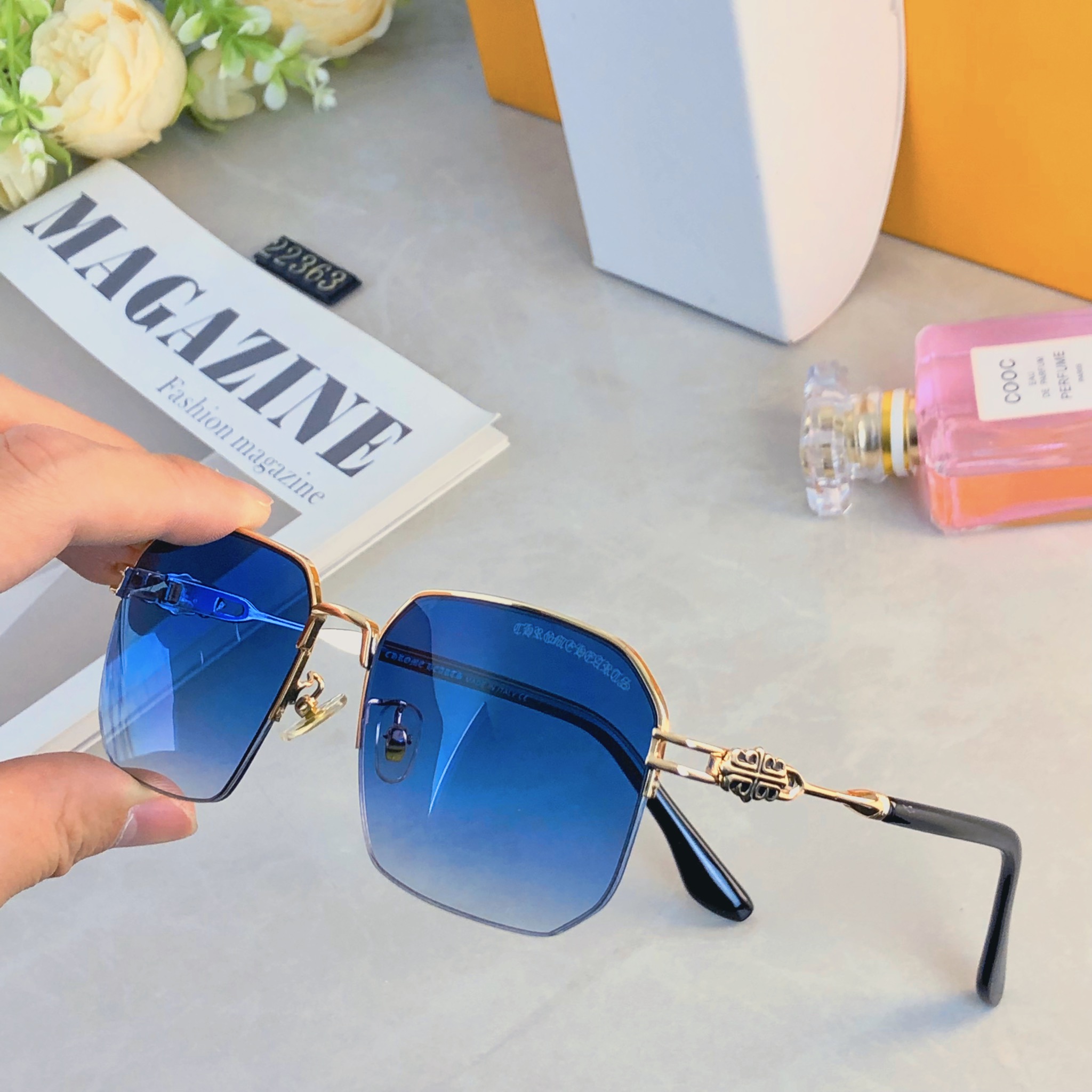 🔥🔥 新款方框金属墨镜时尚凹造型街拍防紫外线太阳镜