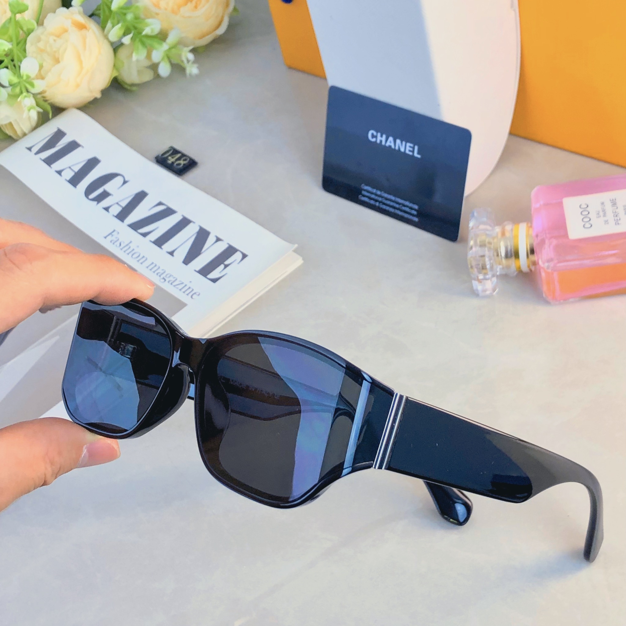 🔥🔥Chane*复古高级感曲面屏设计猫眼黑色框墨镜女款防紫外线方圆脸太阳镜男