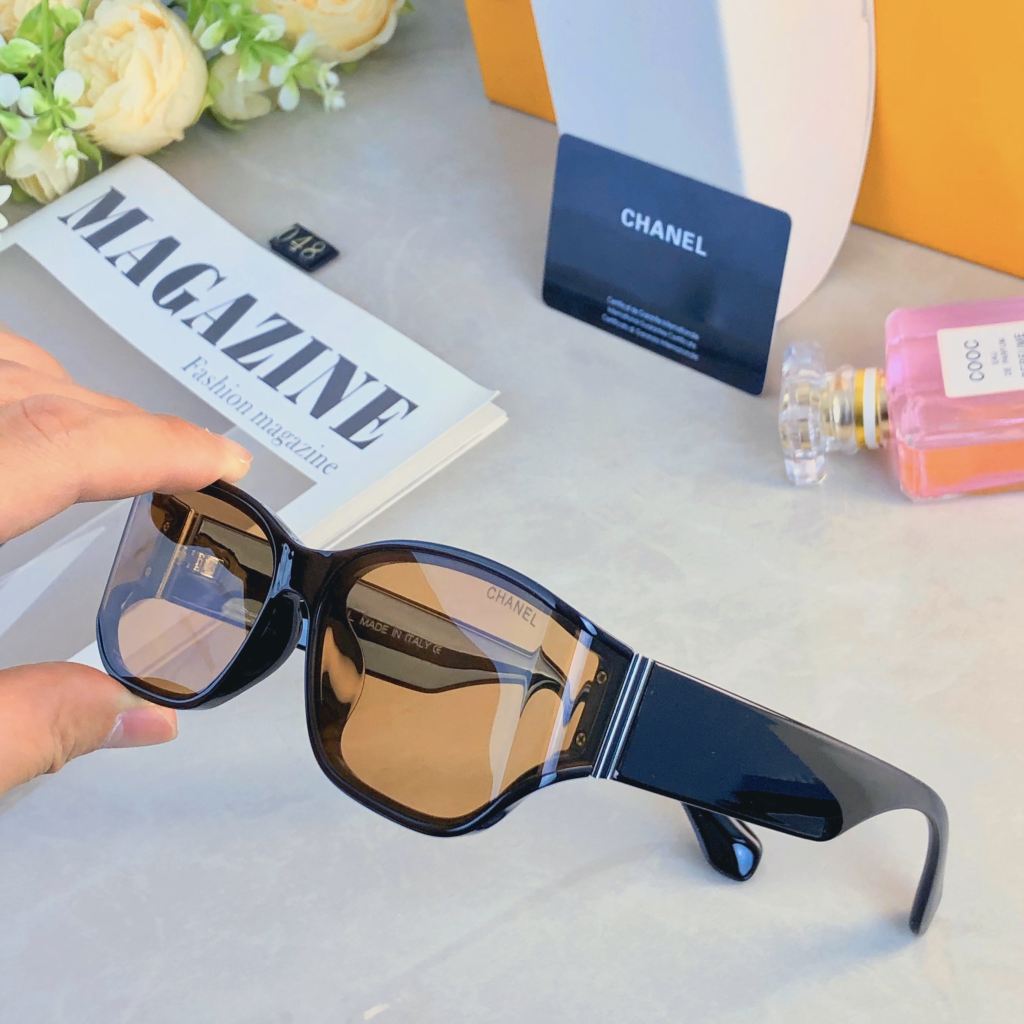 🔥🔥Chane*复古高级感曲面屏设计猫眼黑色框墨镜女款防紫外线方圆脸太阳镜男