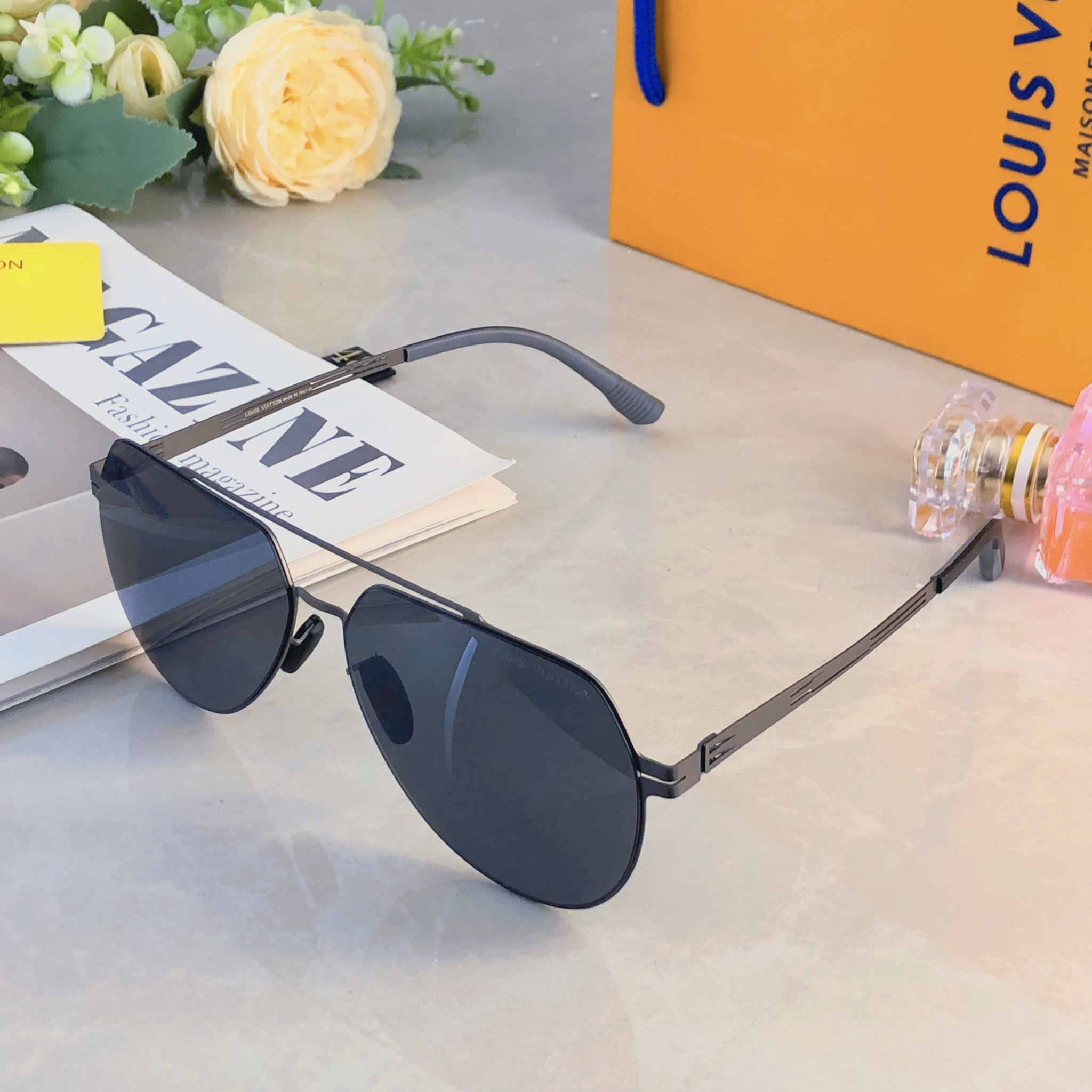 🔥🔥Louis vuitto*经典尼龙偏光不锈钢墨镜 复古飞行员墨镜超弹无螺丝蛤蟆镜男潮