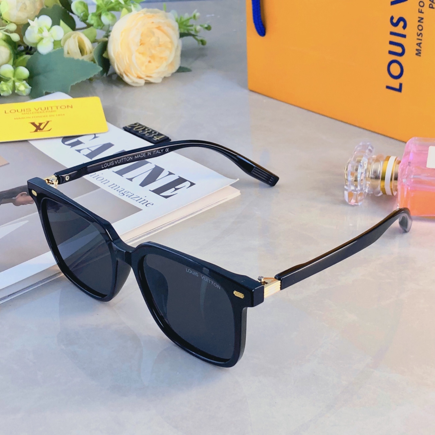 🔥🔥Louis vuitto*韩版方形大框复古黑色男士铆钉太阳镜百搭圆脸开车驾驶网红墨镜女